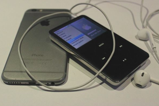 Why My iPod Classic is the One Gadget I Always Pack
