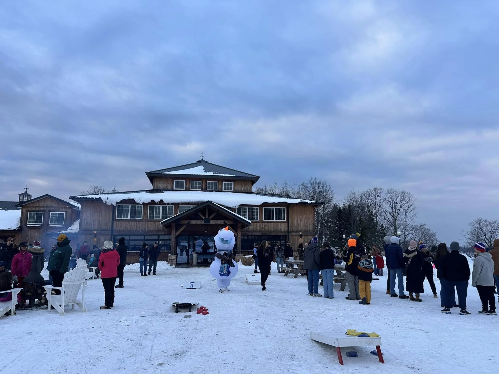 486293751_1064359279058151_2593722384277734389_n (1).jpg