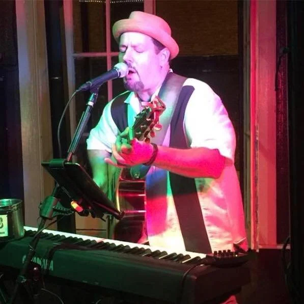 Sunday Funday Live Christmas Music with Mike Place