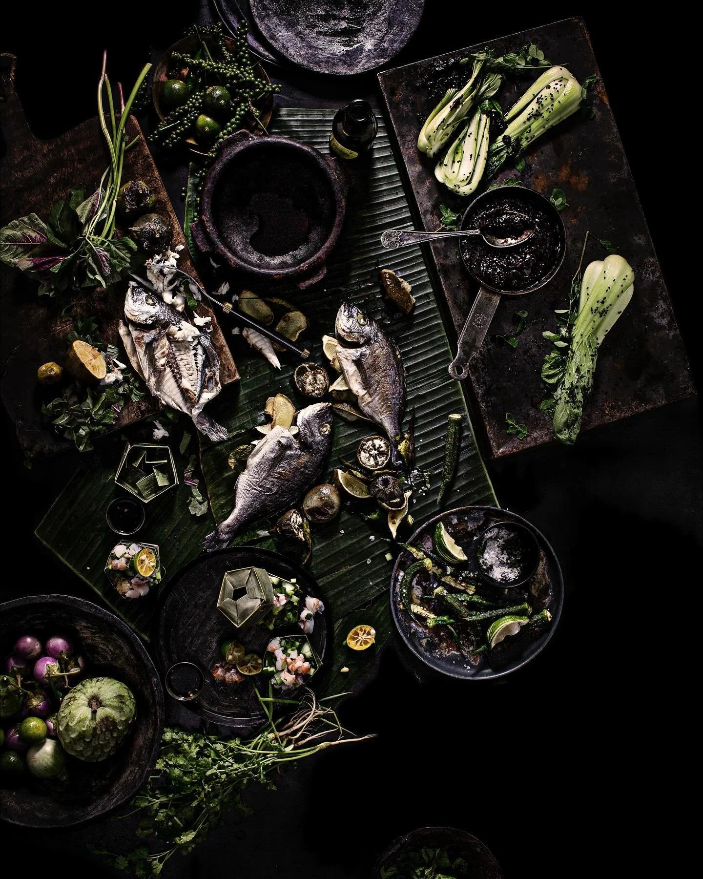 Hittade denna gamla bilden. Kanske man skulle ha som K&ouml;ks-konst p&aring; v&auml;ggen ? Snyggt till svart k&ouml;k skulle jag tro #kj&oslash;kkenkunst #k&ouml;kskonst #asiatiskfisk