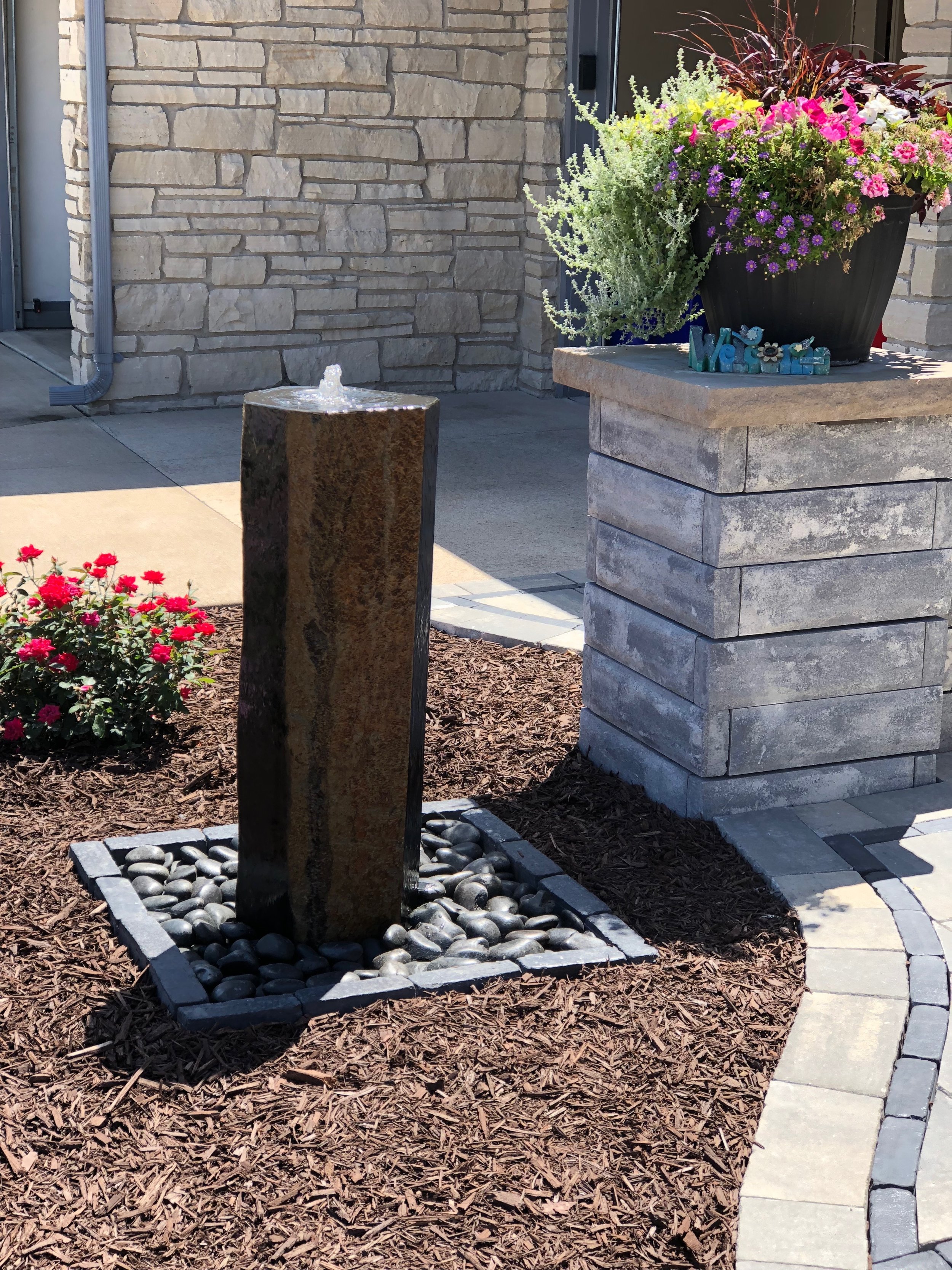 landscape patios outdoor living pictures on Vosters Landscaping Inc