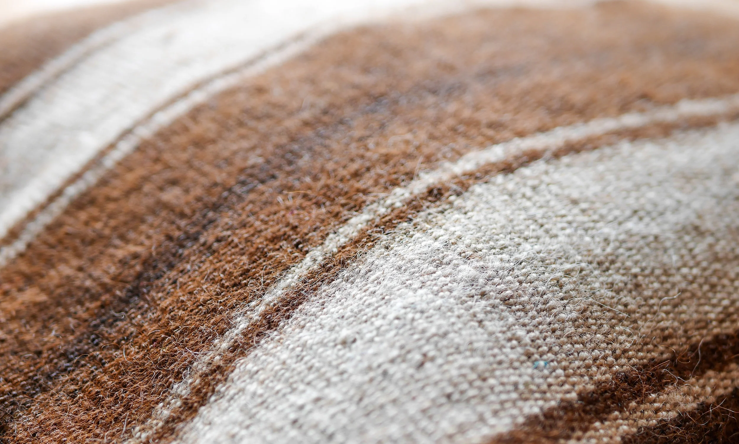  A Woven Rosa fine alpaca fibre cushion from our Pacha collection. 