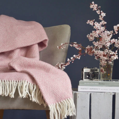 British Blanket Company - Dusky Pink Beehive Throw