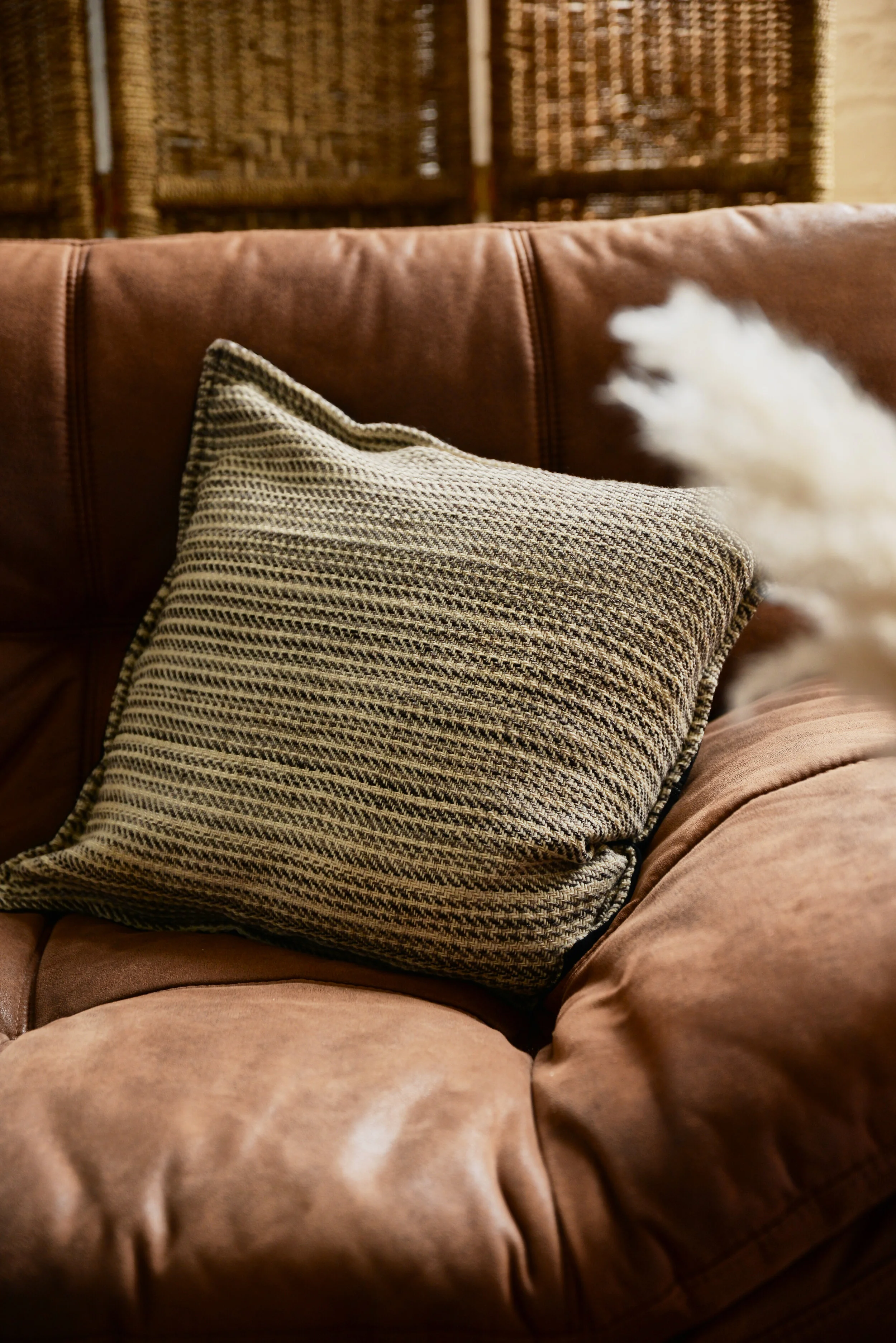 Woven Rosa - Pacha Cushion