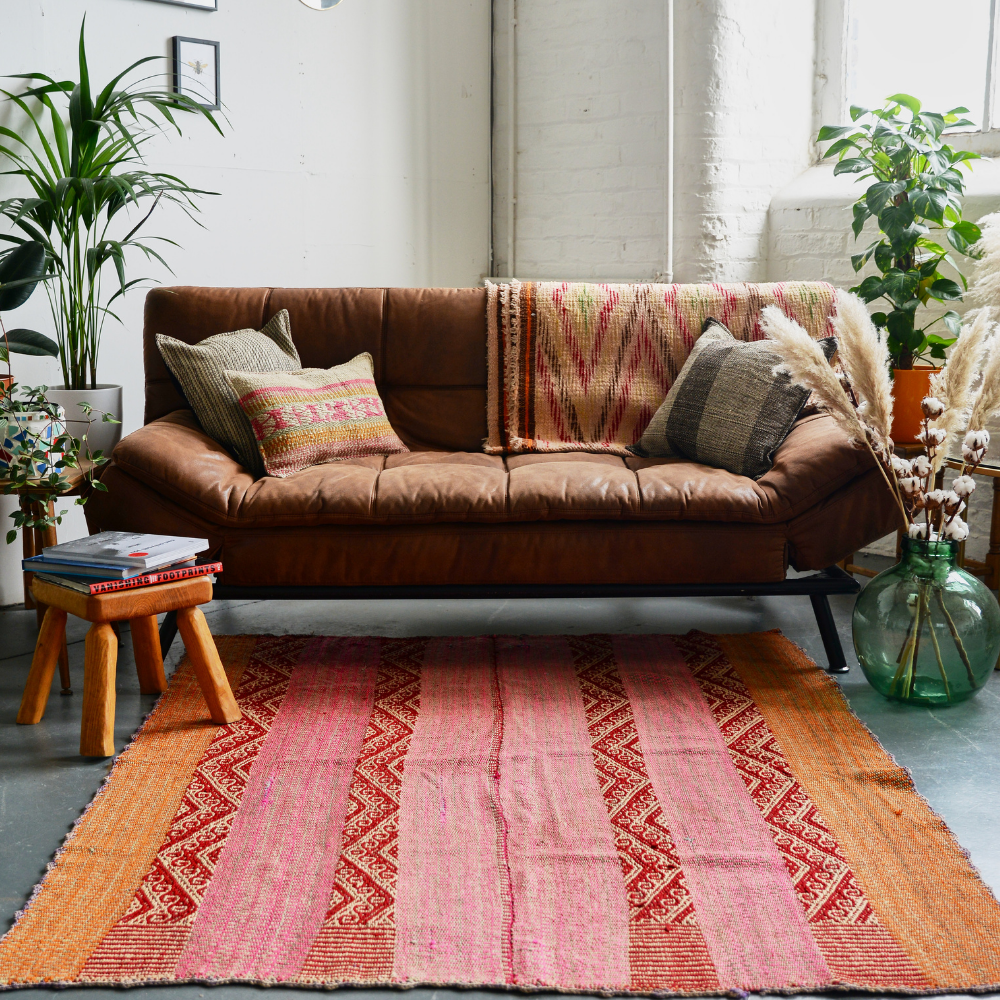 Peru Rug Frazada | Woven Rosa - The Story | Frazada 9