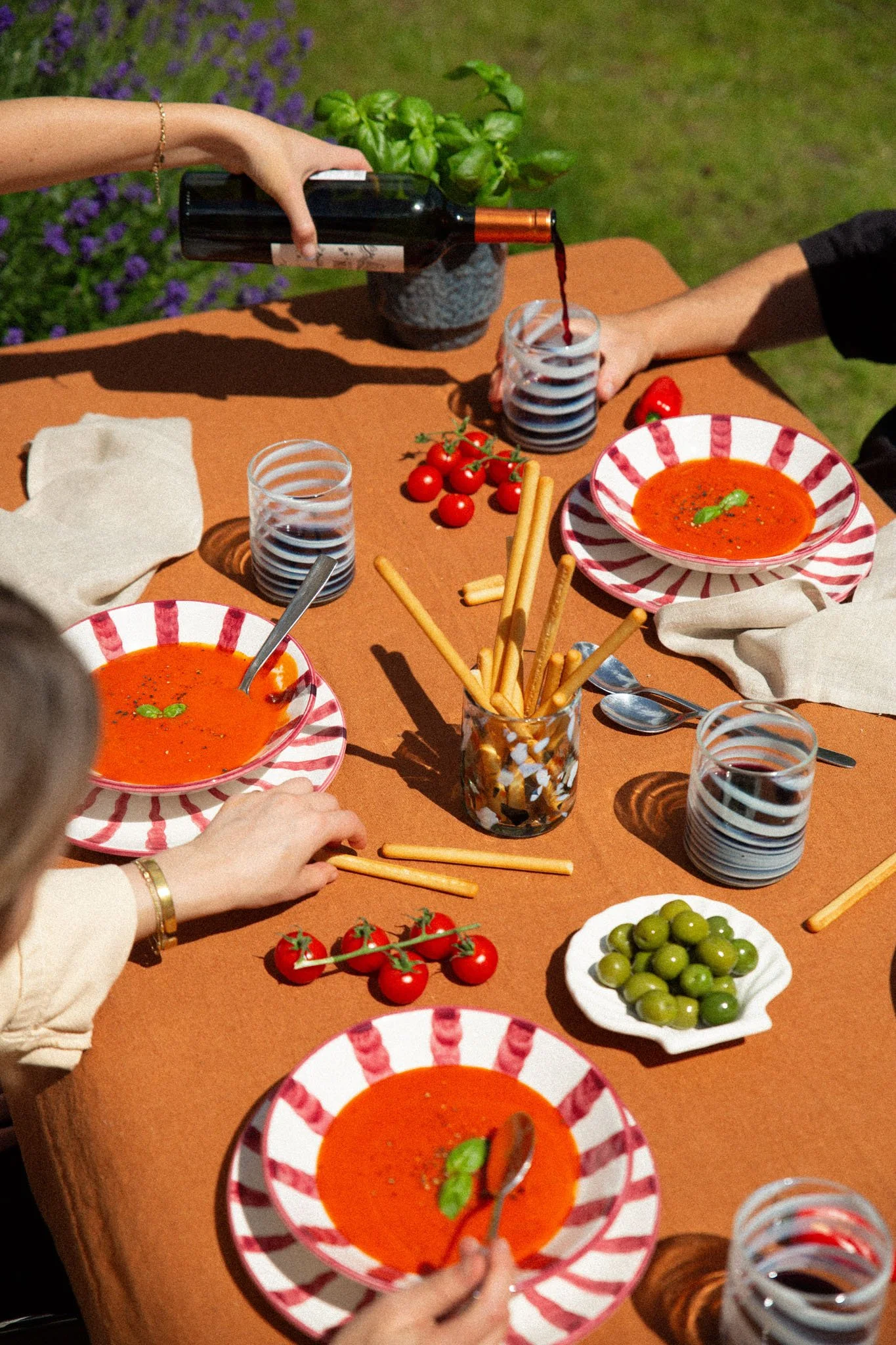 Ceramic Dinner Sets: How to Choose