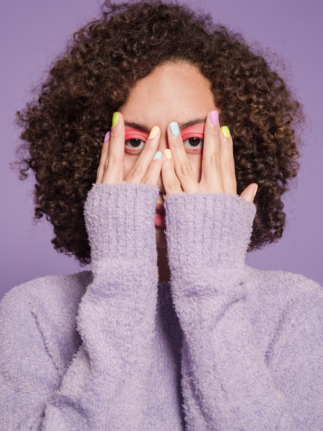 The Best Colors to Wear If You Have Brown Eyes, According to Stylists