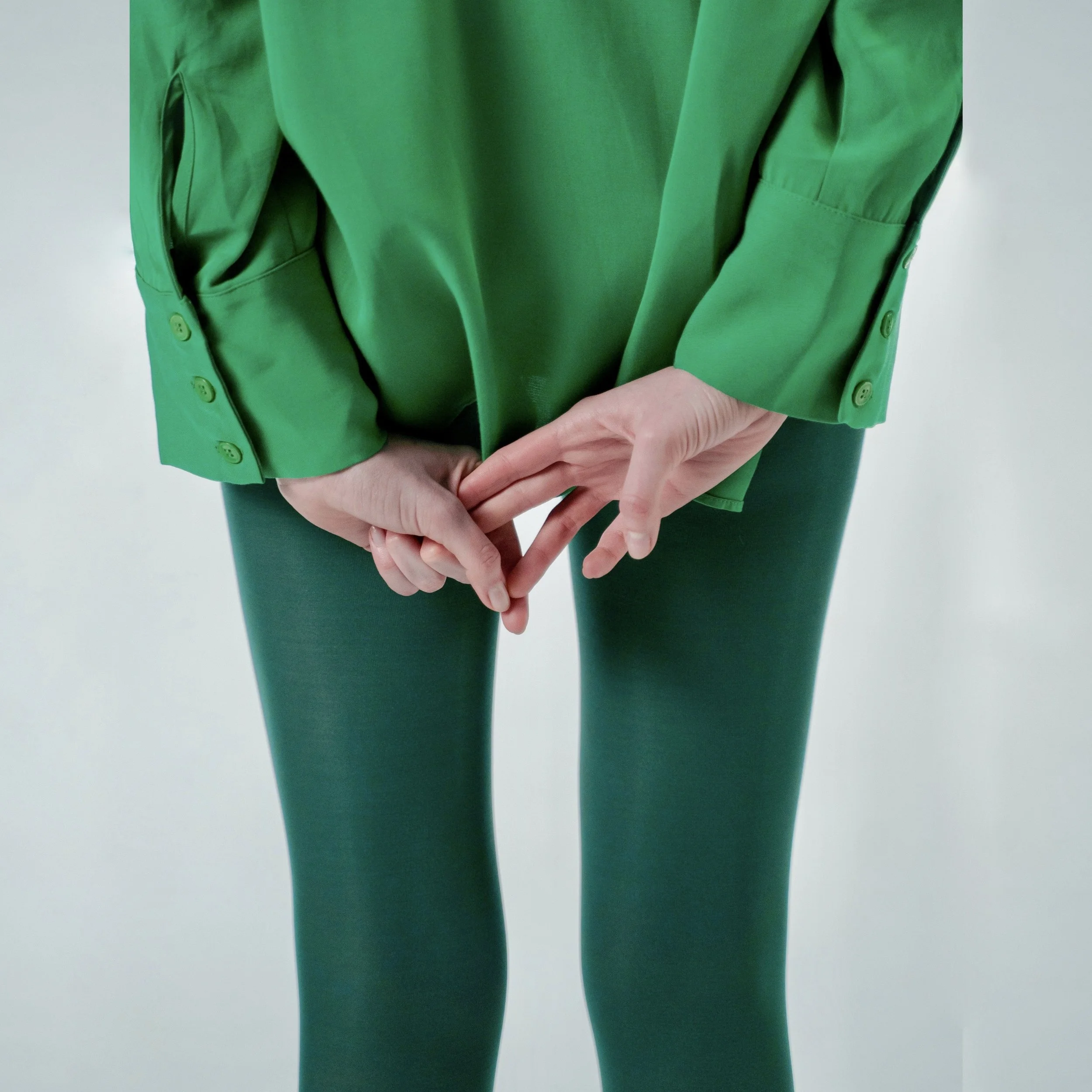 The 5 Most Slimming Colors That Aren't Black, Stylists Say