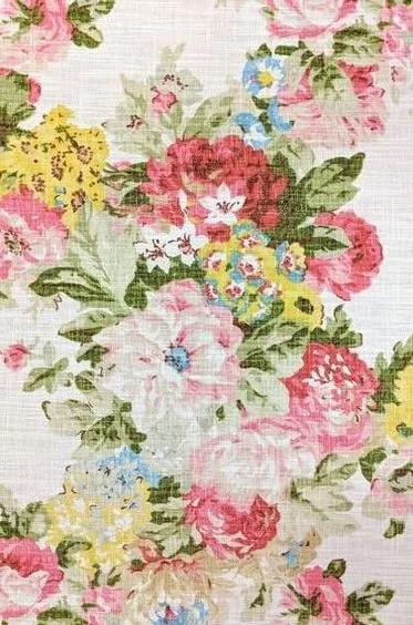 5 Best Patterns to Wear If You're Over 50, According to Stylists