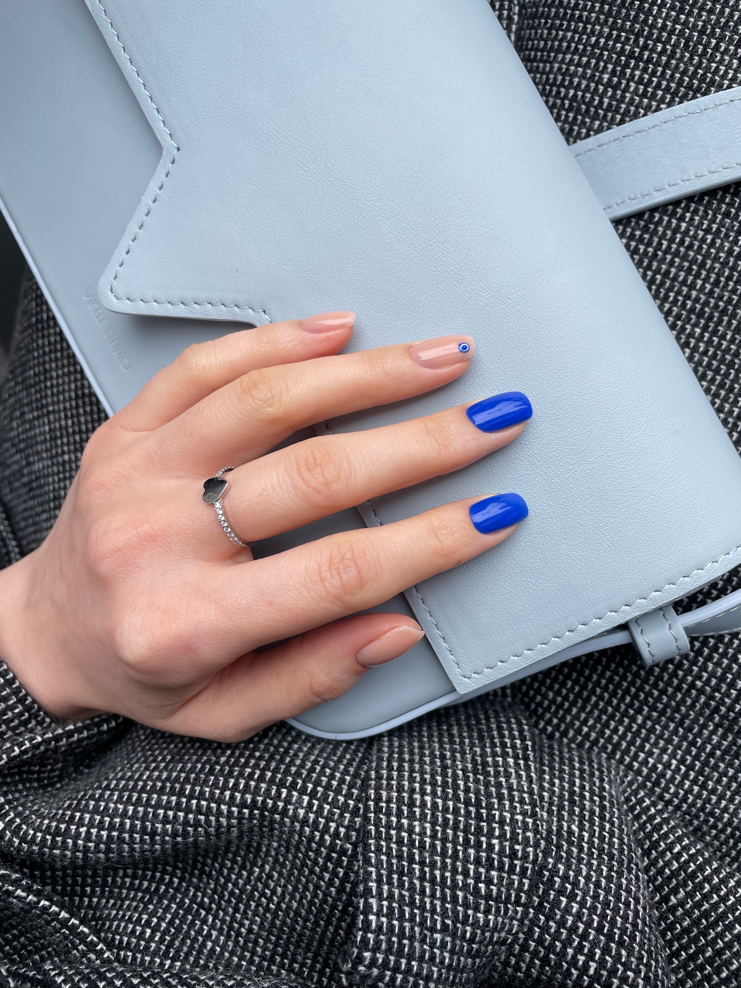 5 Ways to Make Your Purse Look More Designer, Stylists Say