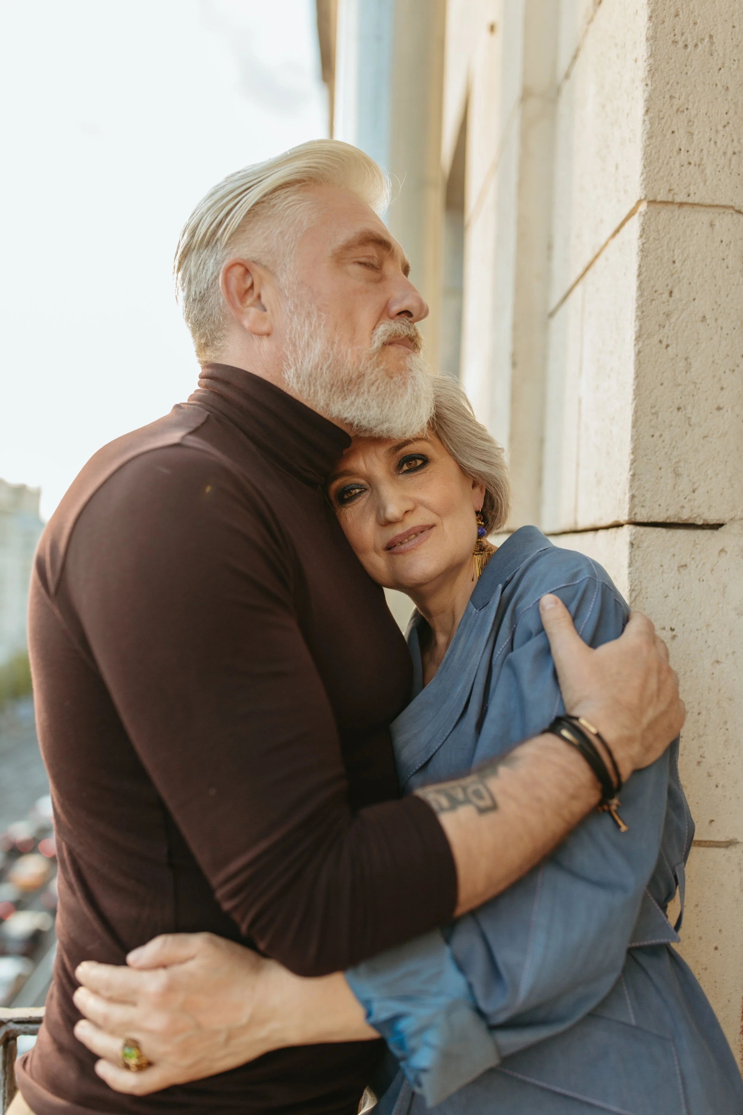 5 Date Night Style Tips If You're Over 60, Stylists Say