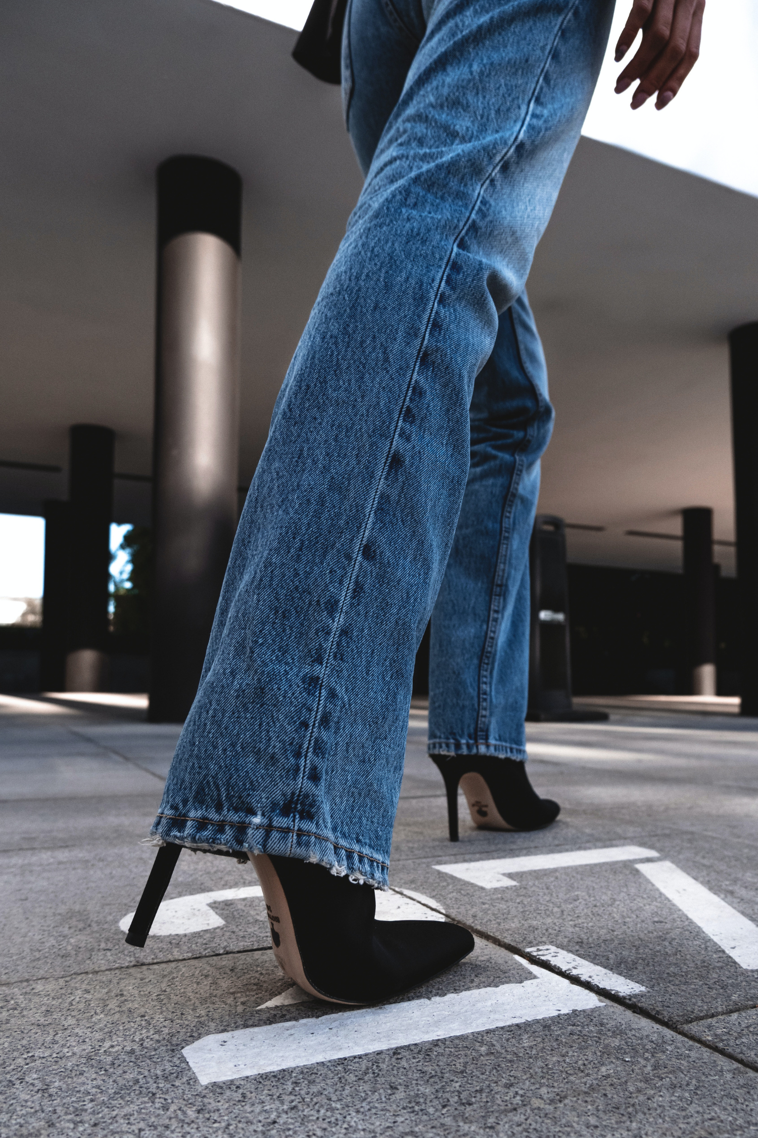 6 Tips for Wearing Bootcut Jeans Over 60, Stylists Say