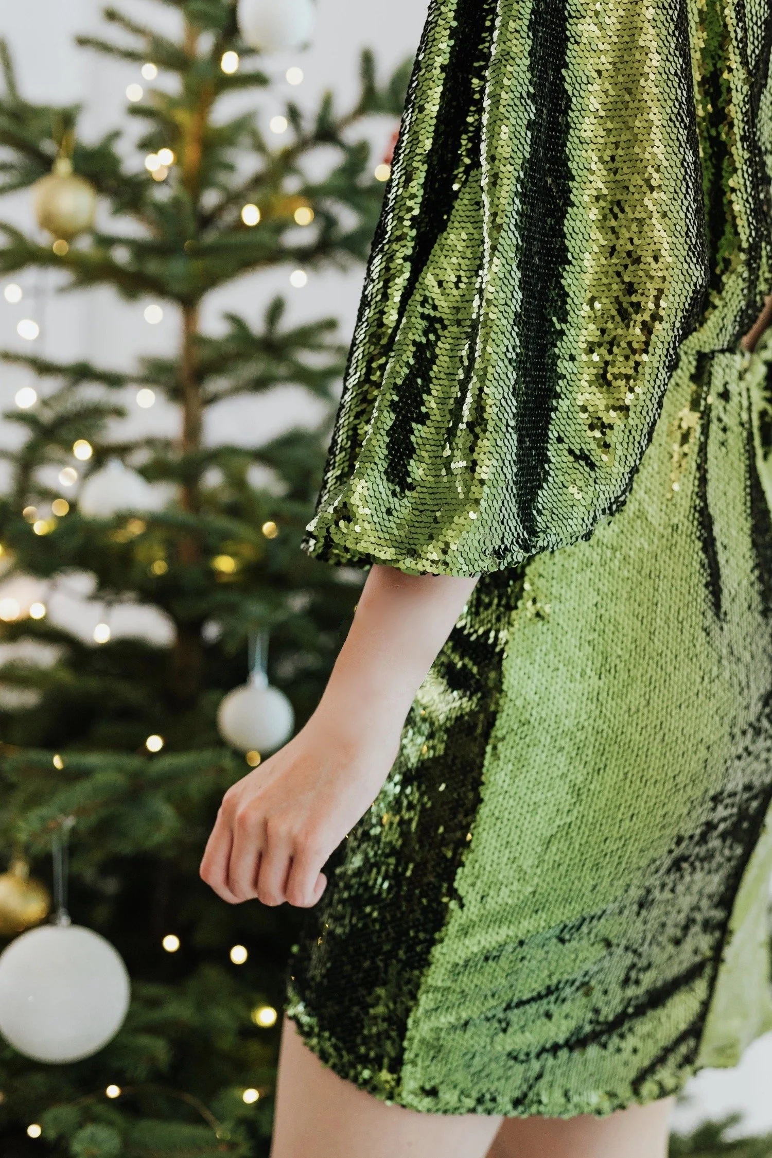 6 Best Festive Looks to Wear to a Holiday Party That Are Already in Your Closet