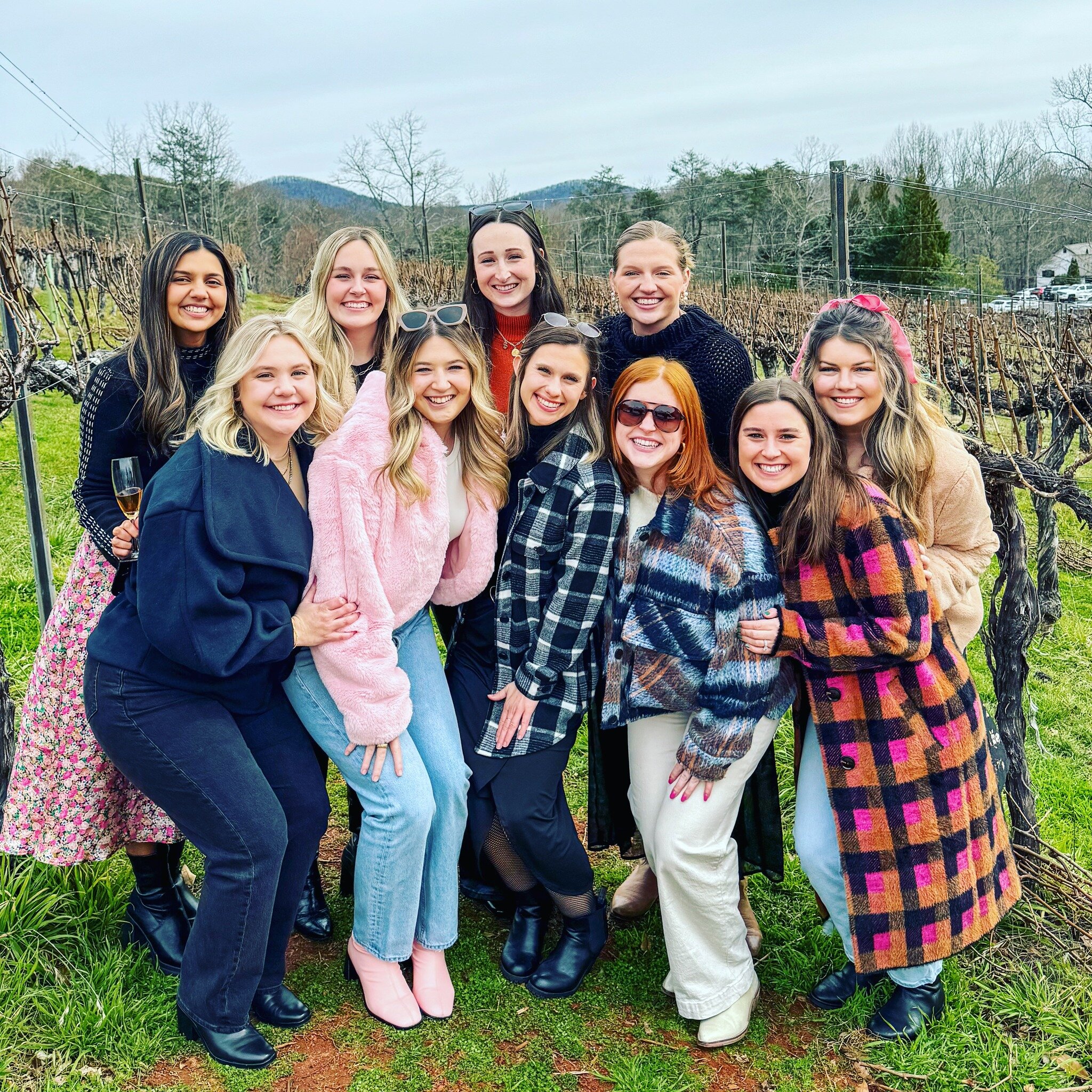 3rd year in a row for this group! Pick-up / drop off in Sautee. Itinerary: @wolfmountainvineyards @kayavineyards @cottagevineyard 

#northgawinetours #discoverdahlonega #dahlonegaga #winetour #northga #northgawinecountry #winetasting