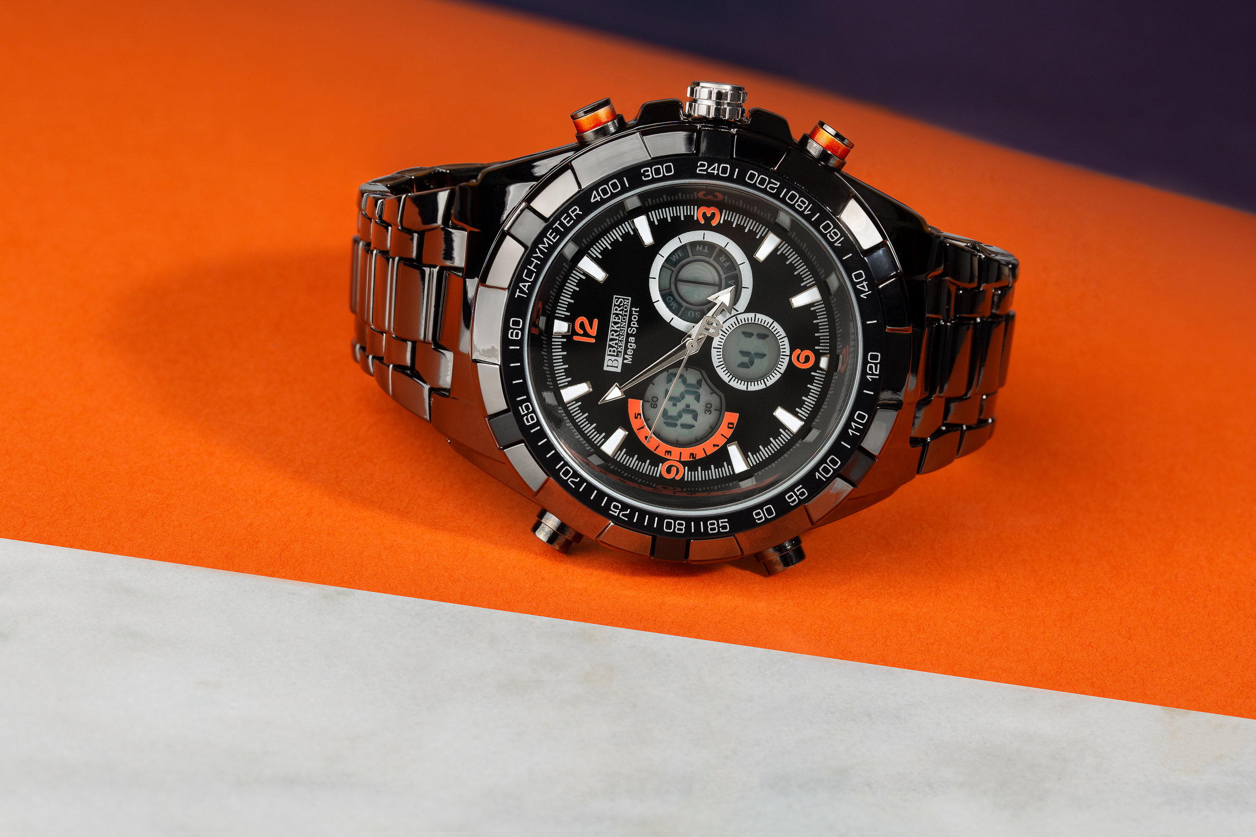 Montre-bracelet Barkers Of Kensington, Neuve Avec étiquettes, Taille King, Métal Noir