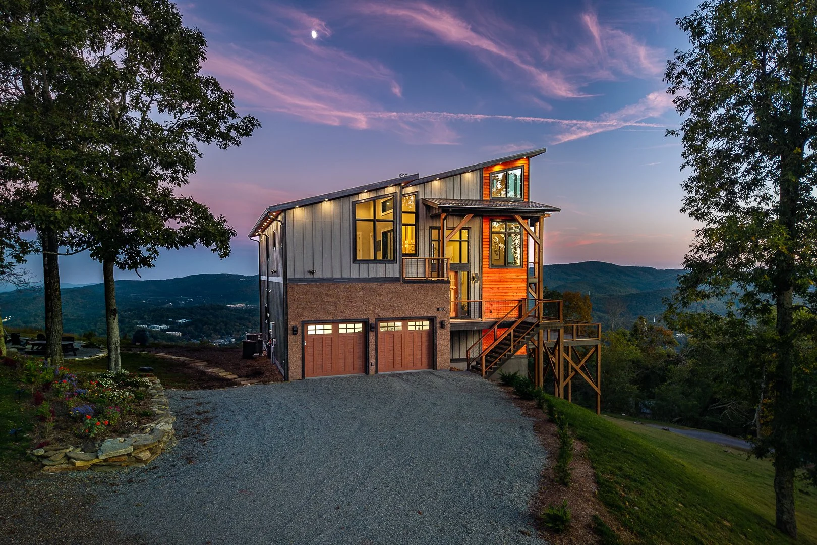 1. 1180 Pinnacle MLS.jpg