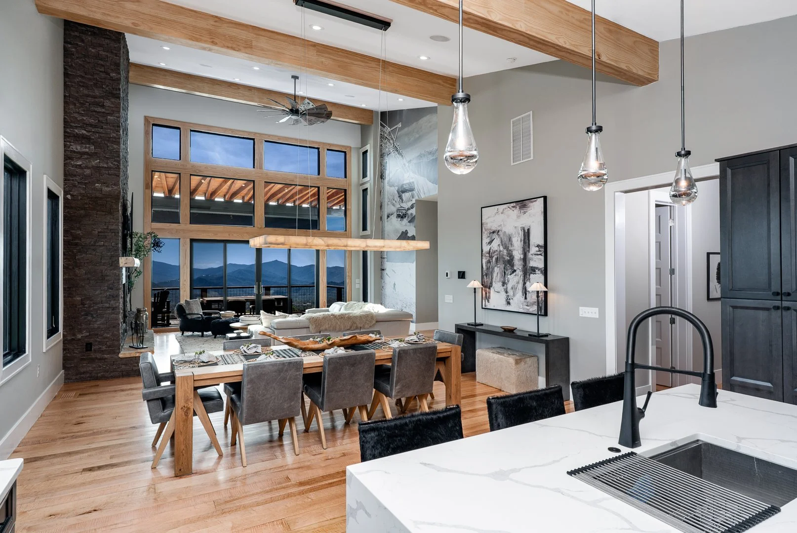 28. 1180 Pinnacle MLS.jpg