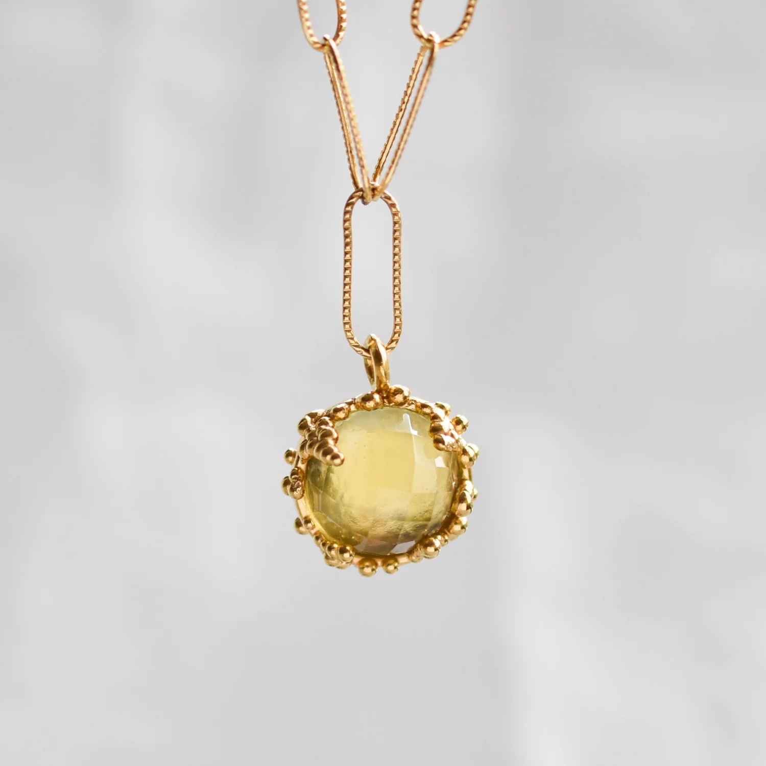 Faceted Lemon Yellow Quartz Pendant Gold Setting Bubble Dot Texture Rectangular Chain Militza Ortiz Militza Ortiz Jewellery