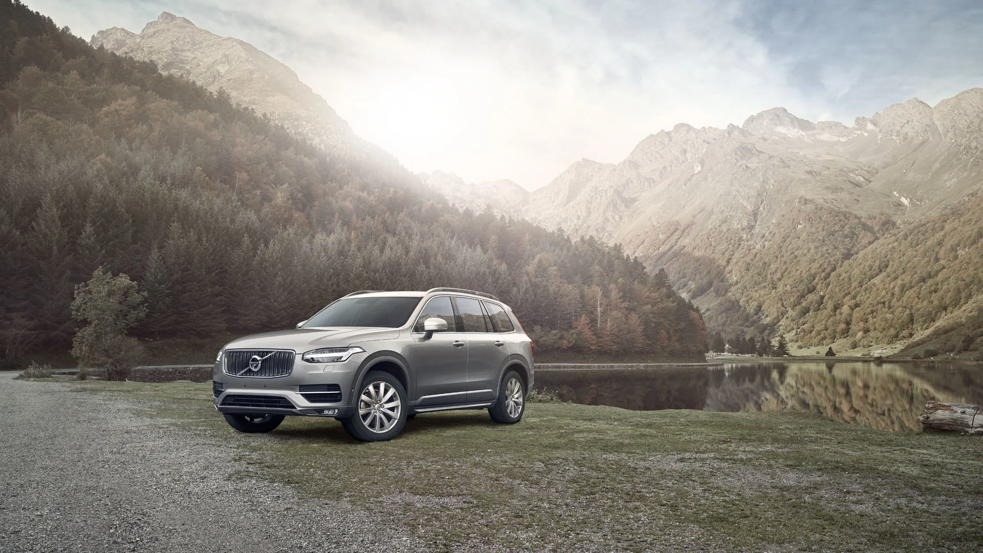 dw_1510_volvoxc90_spain_lakeside_fnl_lay_rgb_1920pxl.jpg
