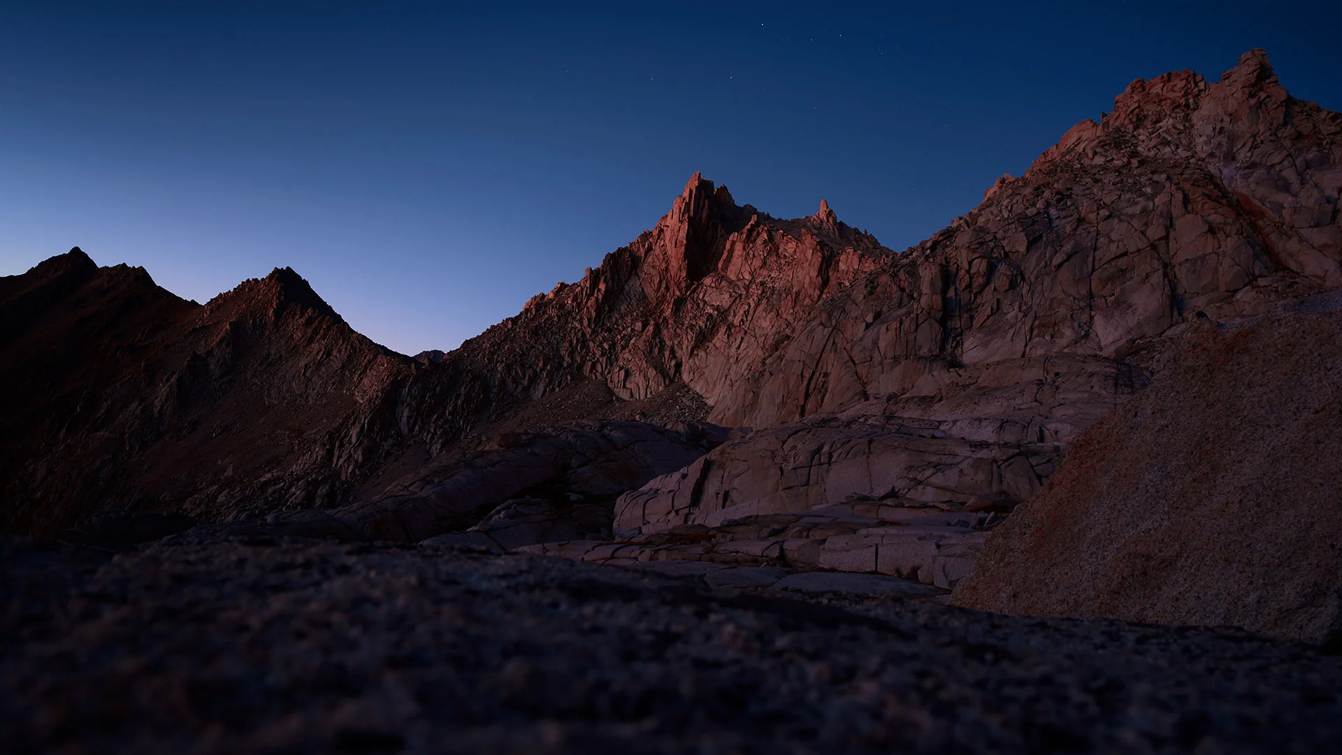 20_dw_1809_mtns__DWP4315_comp_v2_1920pxl.jpg