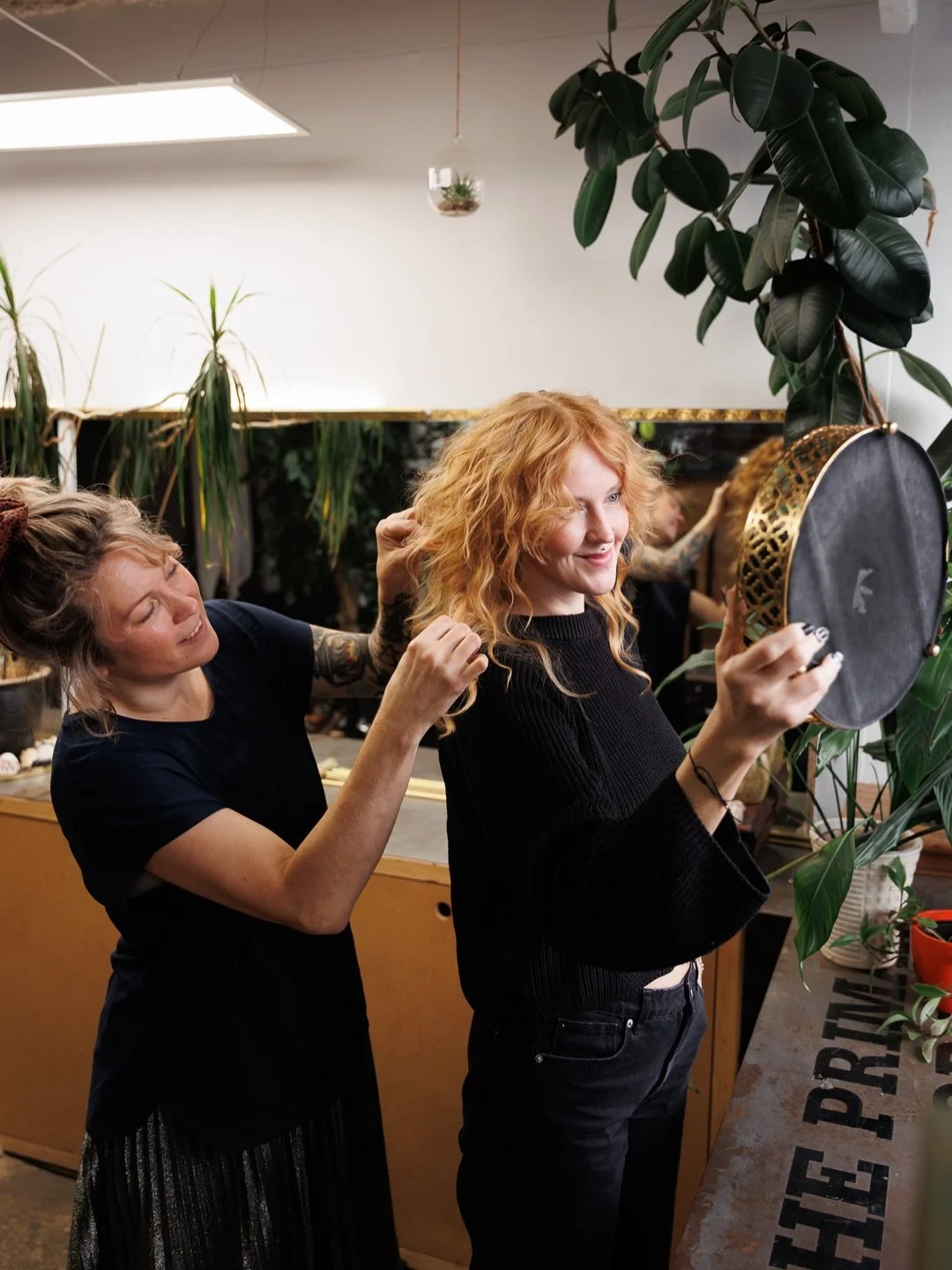 Ne ihanat kiharat🫶🏼

Vinkki: suosittelemme varaamaan konsultaatioajan ennen kiharak&auml;sittely&auml;, jotta varmistamme hiuksesi kunnon ja tarvittavan ajan.

#permanetti #kiharat #arohahelsinki