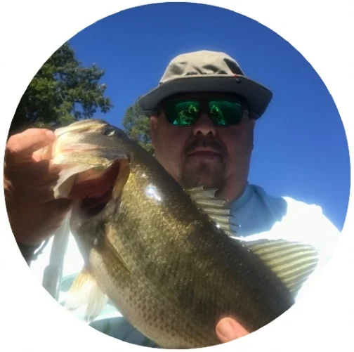 David Williams Paramedic that loves the work ,Hunter that wants to get the big one, Bass Fisherman wanting the 10lb hook set ,proud father and husband, country live-n nothin better!