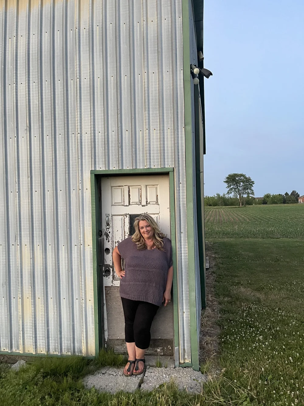 Robyn - Lion Brand Truboo - 3XL - 10" positve ease