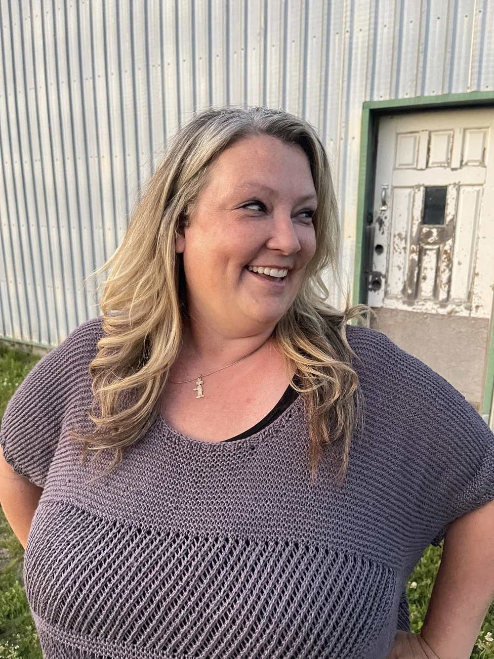 Robyn - Lion Brand Truboo - 3XL - 10" positve ease