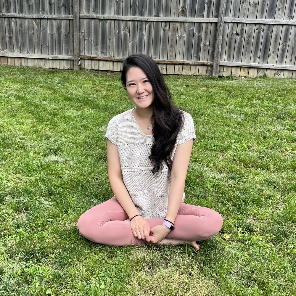 Laura - Bare DK donegal yarn - S - 11" positive ease