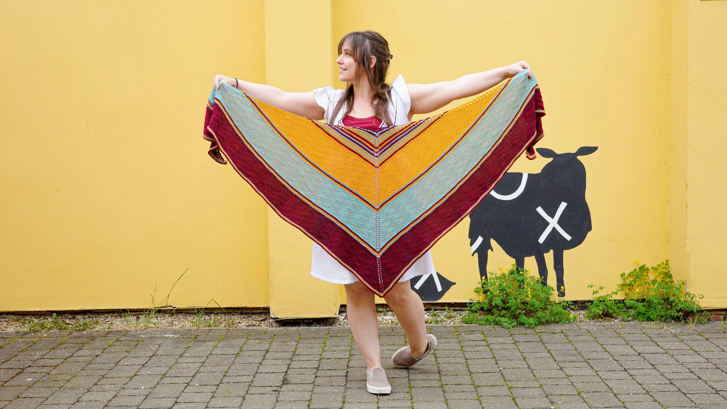 SALSATION　Shawl with opening　ライトレッド SALSATION Shawl with opening ライトレッド SALSATION Shawl