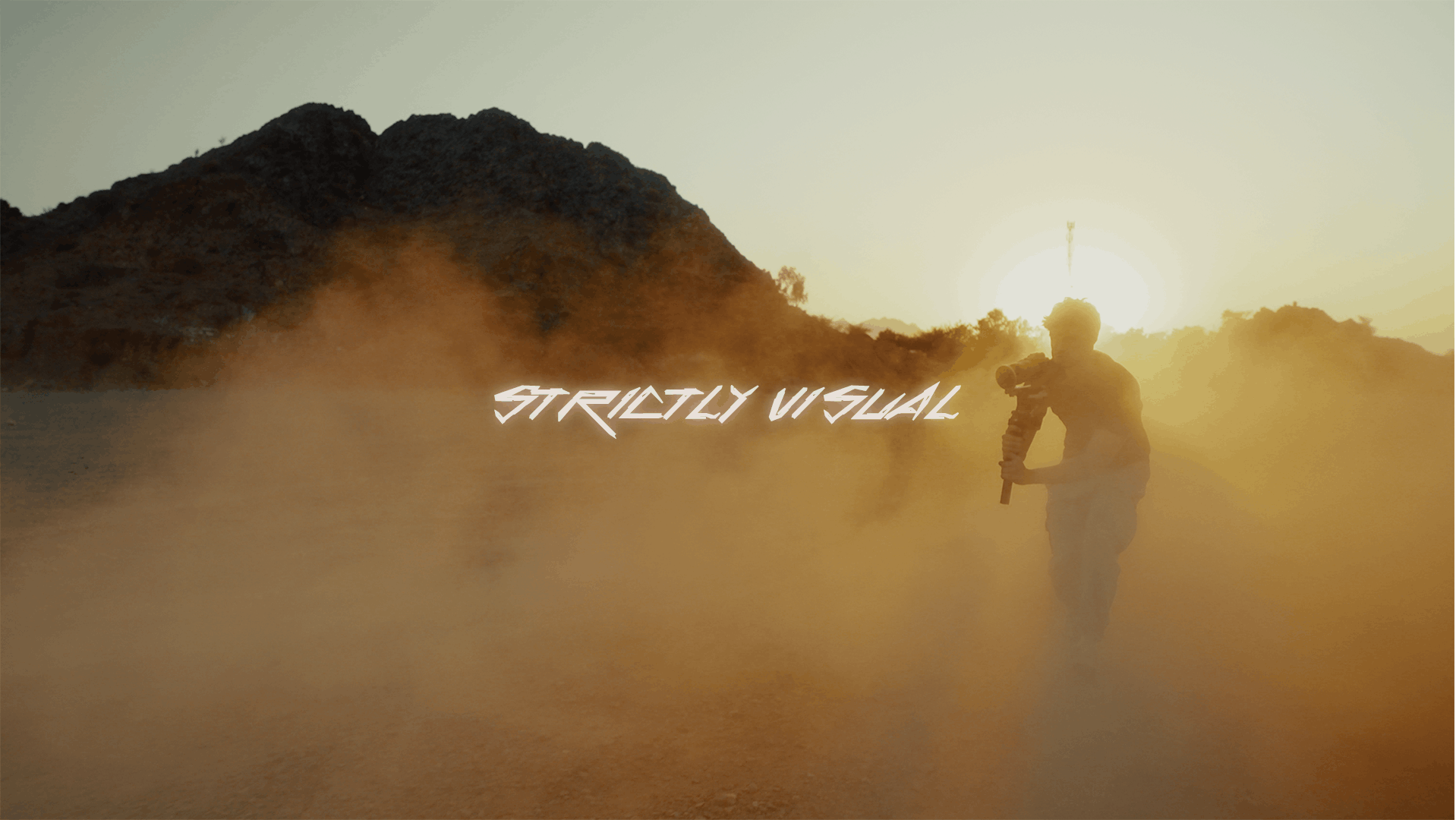 STRICTLY VISUAL // CREATIVE