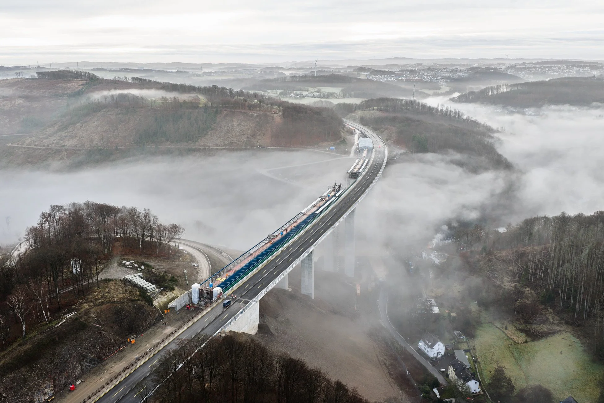 MarcelKusch-Drohnenaufnahmen-nrw-rahmedetalbruecke, Drohnenaufnahmen Baustelle Luftbild, Baustellendokumentation Drohne