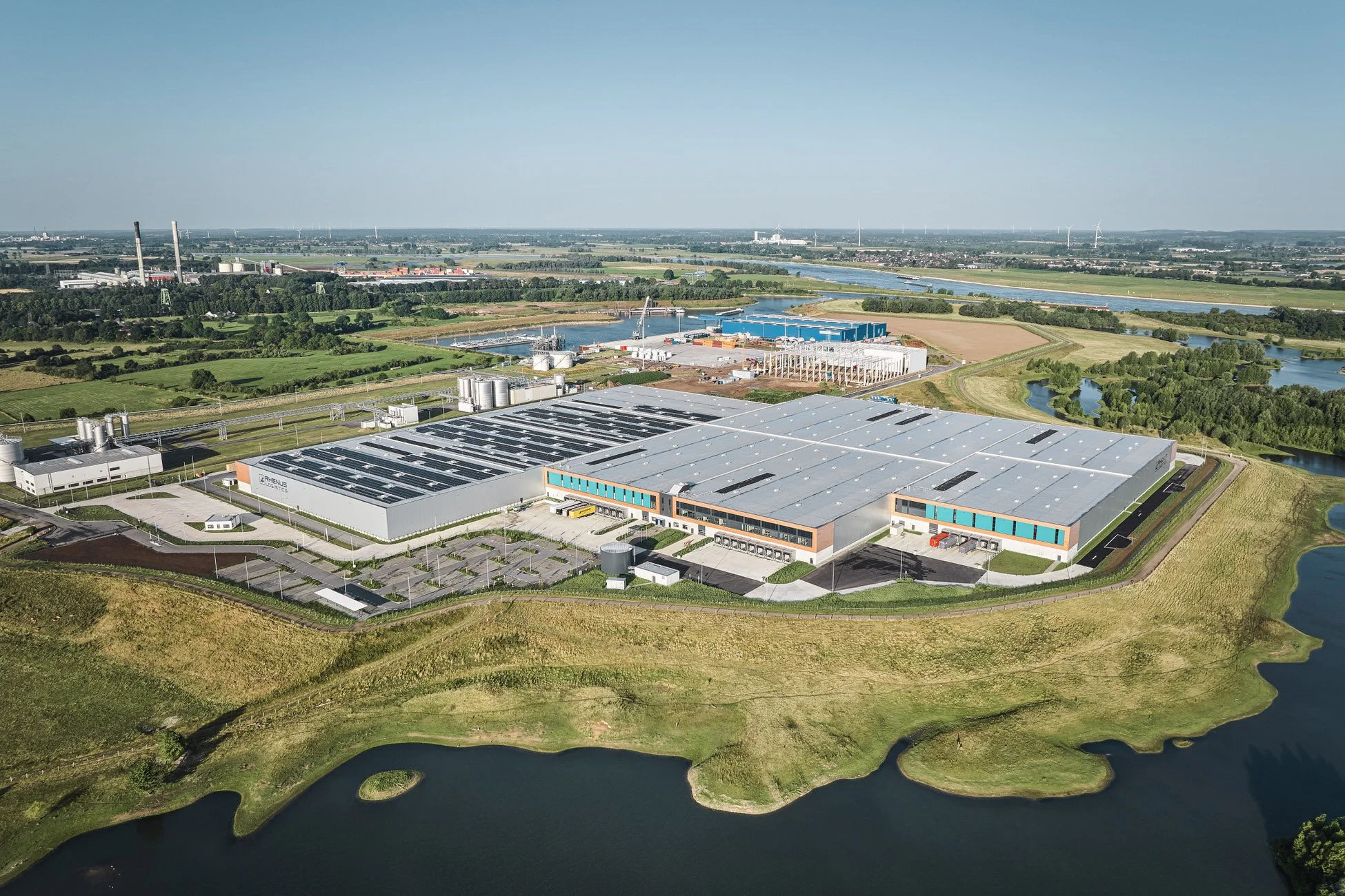 MarcelKusch-Drohnenaufnahmen-Duesseldorf-Industrie-Rhenus