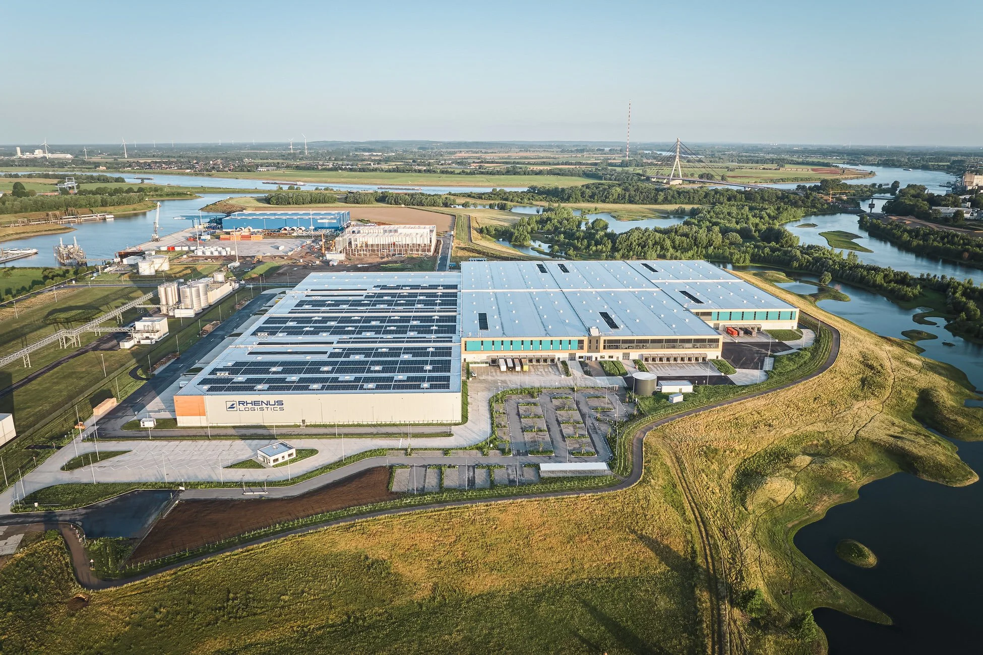 MarcelKusch-Drohnenaufnahmen-Duesseldorf-Industrie-Rhenus