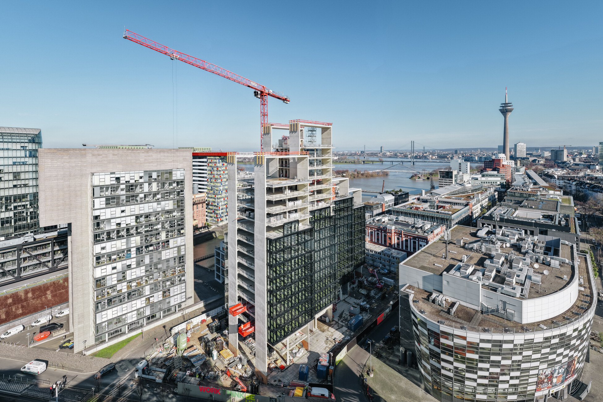 Drohnenaufnahmen | Baustellendokumentation Uniq Towers Duesseldorf 
 

 luftbild duesseldorf, luftbild nrw, drohnenfotografie, drohnenaufnahmen nrwdrohnenaufnahmen, drohnenfotografie gewerblich, drohnen fotografie, drohnenaufnahmen immobilien, luftbi