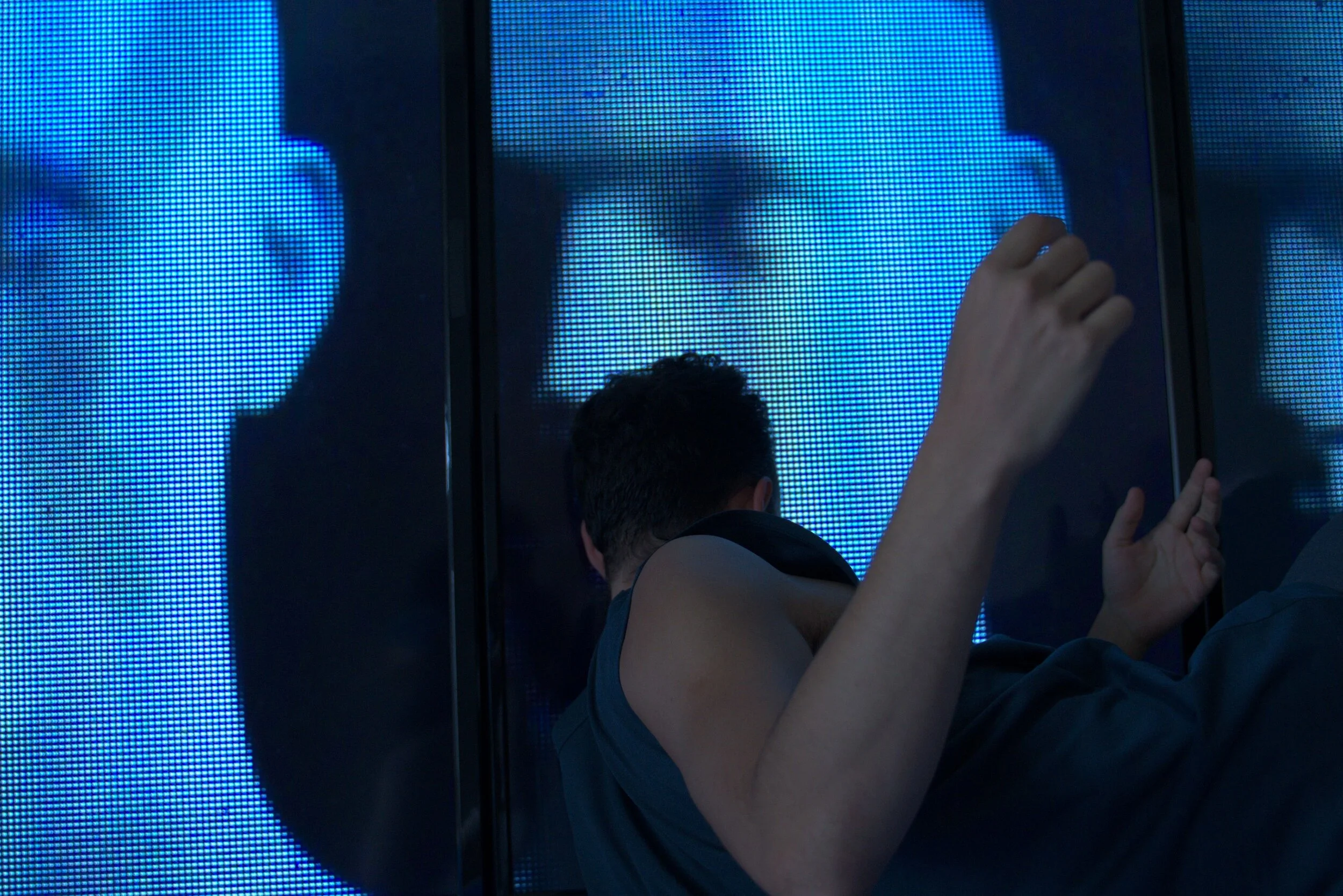 While Watching a 3 Dimensional Figure (multimedia performance 30 minutes)