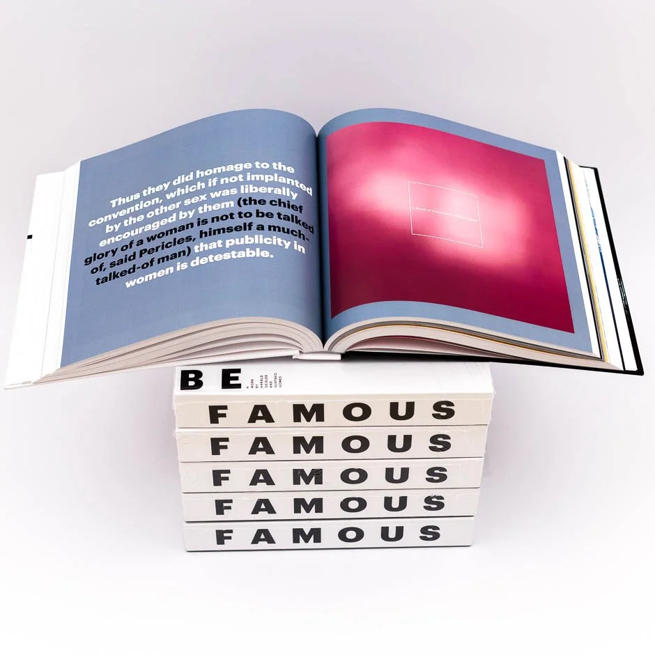  I AM PRETTY  I SHOULD BE FAMOUS  is a work by typographer Harald Geisler and choreographer Gustavo Gomes.  550 pages in color.  21cm x 21cm    Project in collaboration with Artists:    Bruna Diniz Afonso  Matjaž Bogataj  Christine Ceconello  Zoe Len