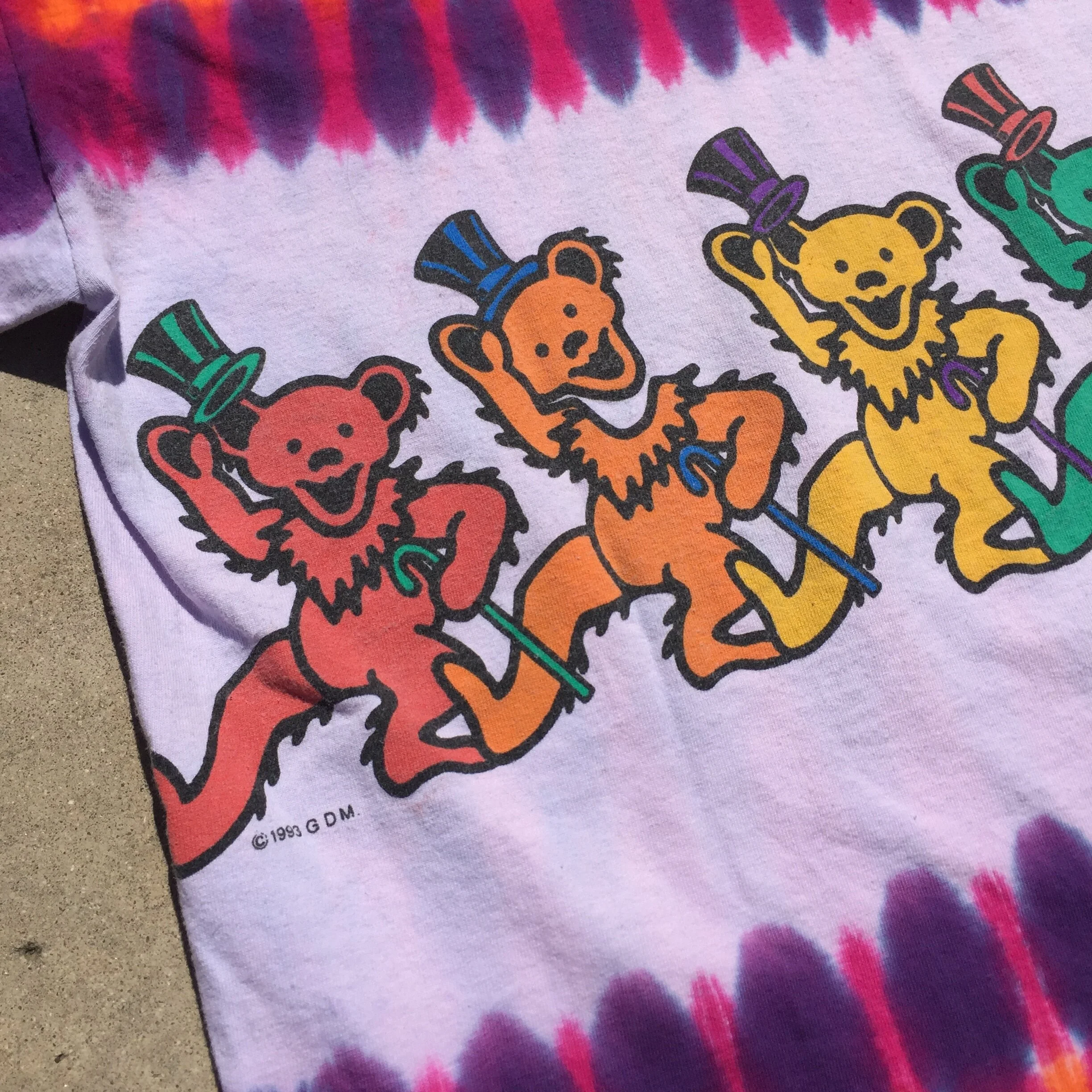 GD_TieDyeandWhite_wBears_2_7.JPG