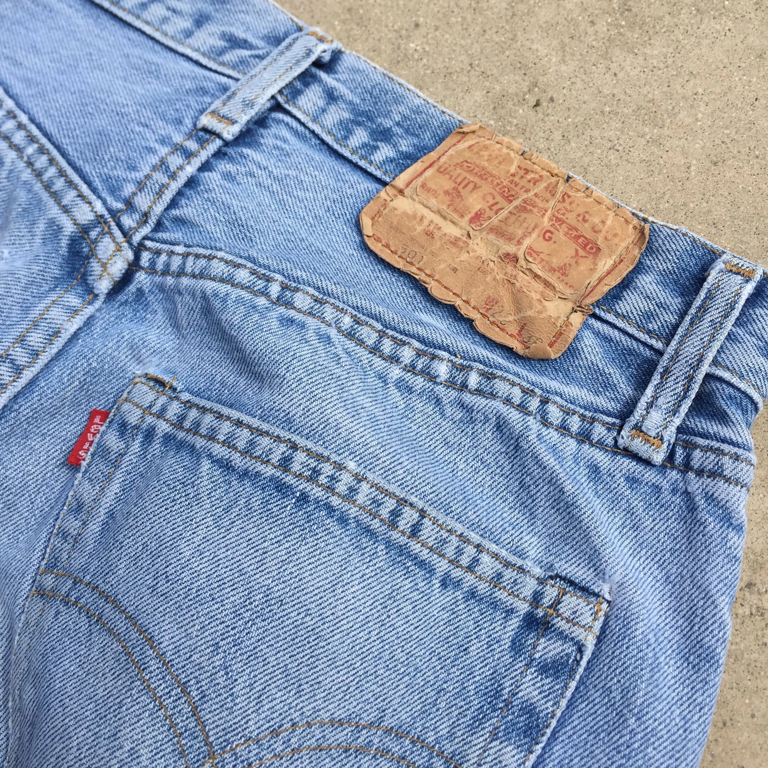 Levis_Selvedge501s_LW_Distressed_12.JPG