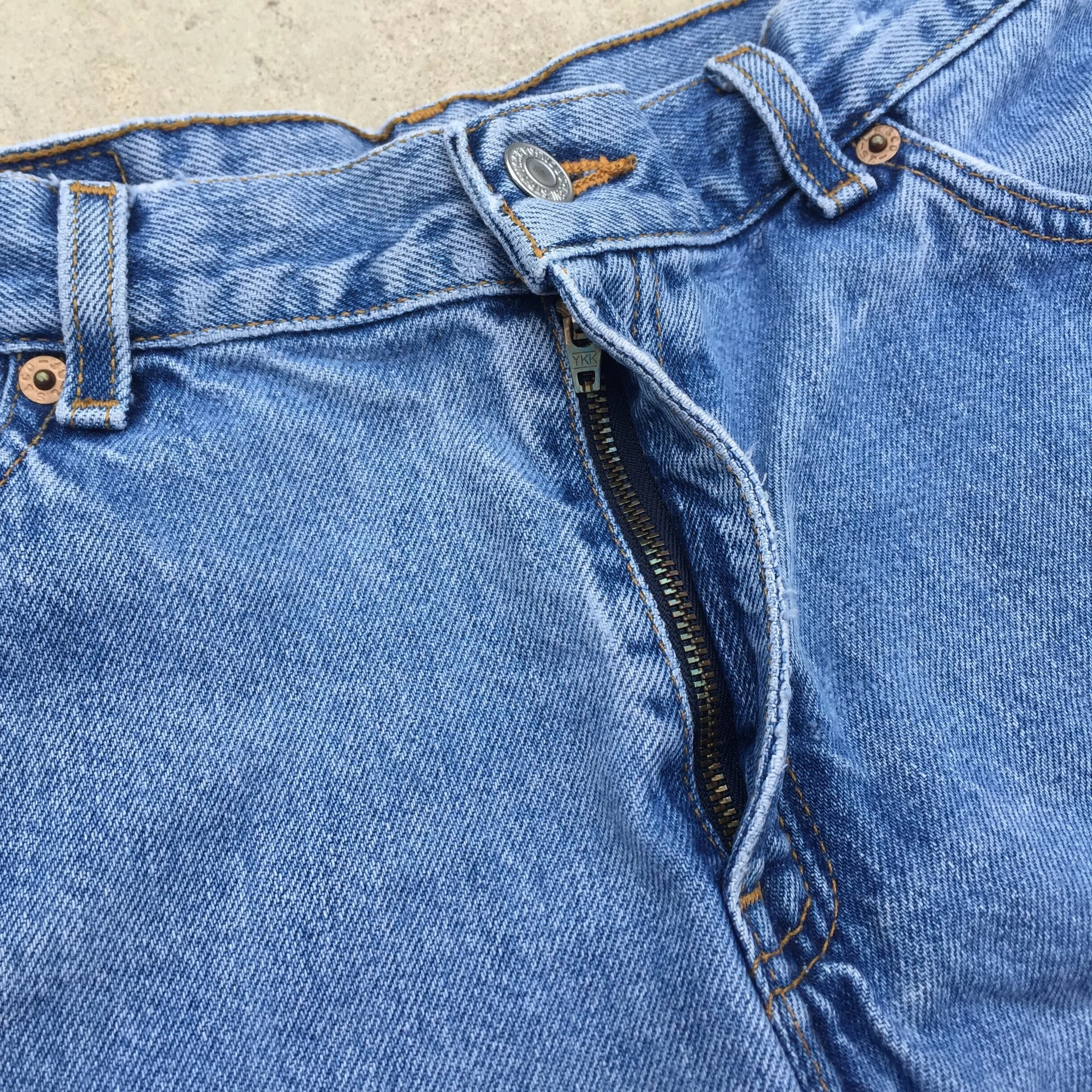 Levis_501CutOffs_7.JPG
