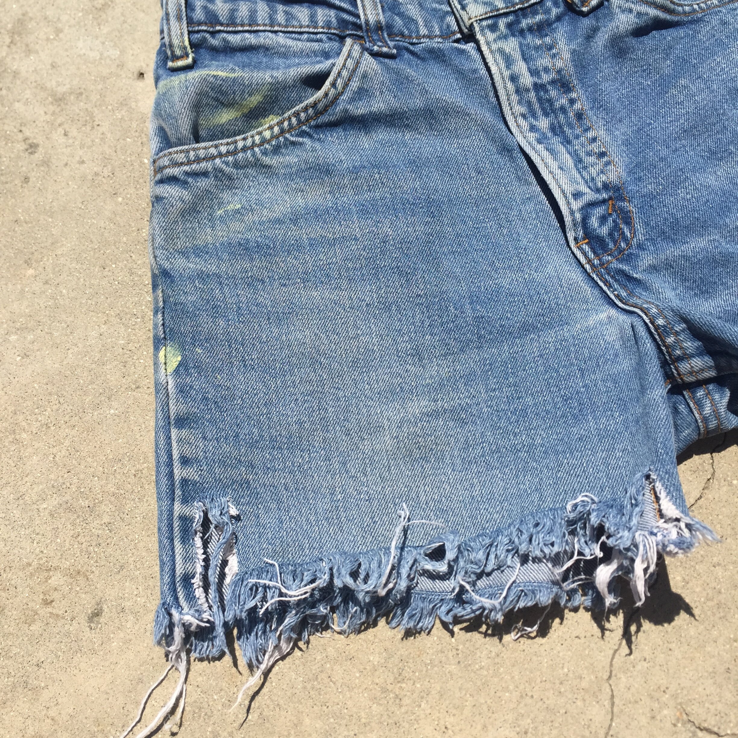 Levis_OrangeTab_sideslits_shorts_7.JPG