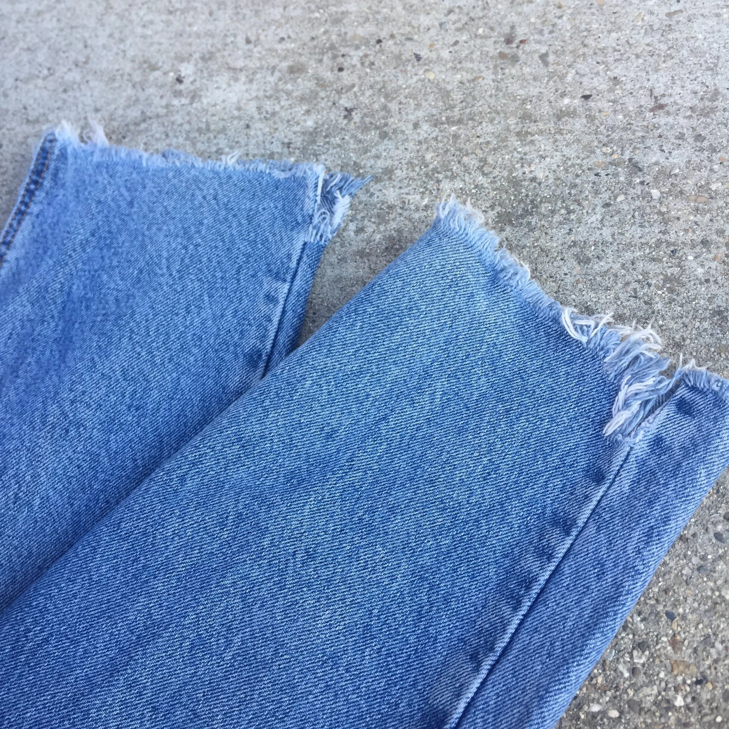 CK_mediumwash_8jeans_9.JPG