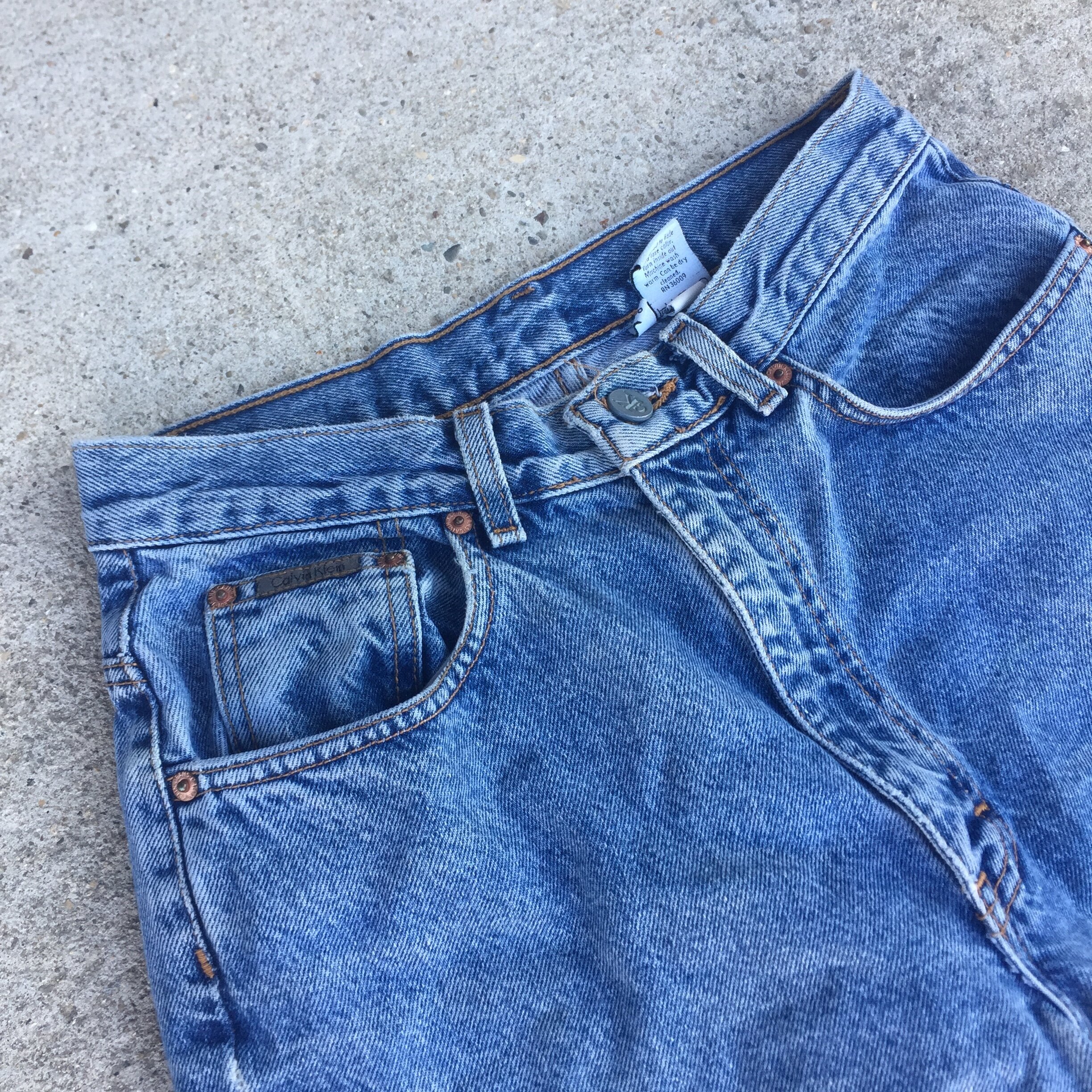 CK_mediumwash_8jeans_10.JPG