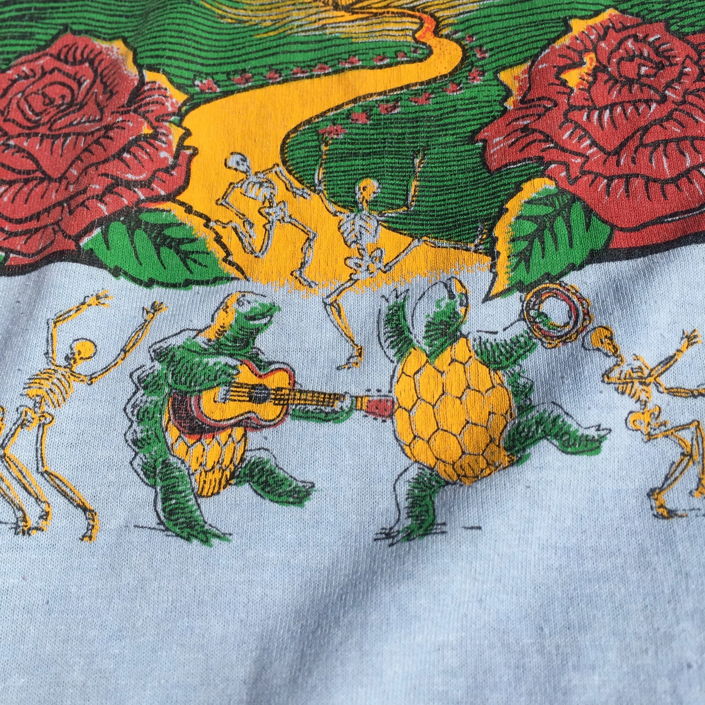 GD_TurtlesDancinginSunset_tanktop_3.JPG