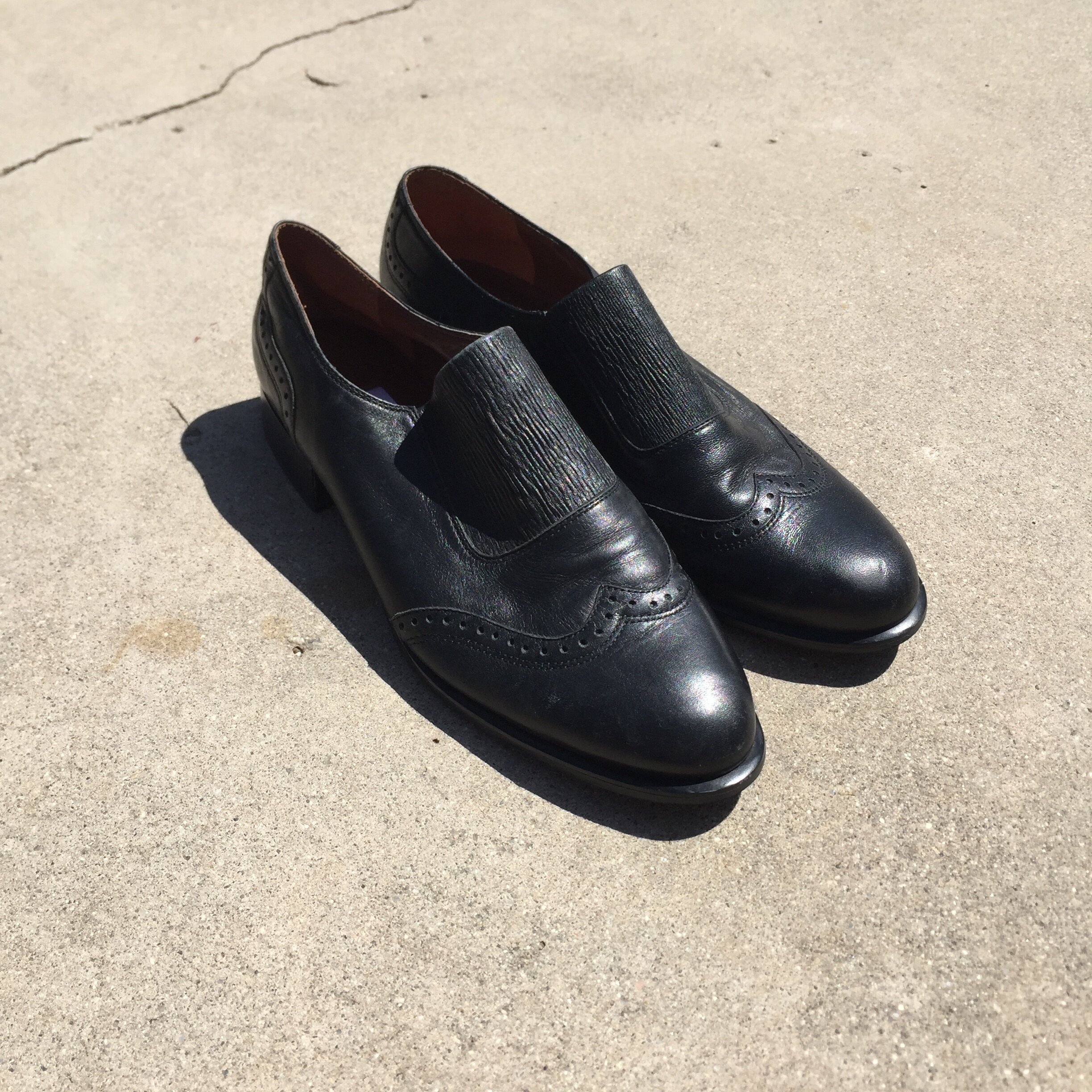 BlackLeatherShoes_withwingtip_12.JPG