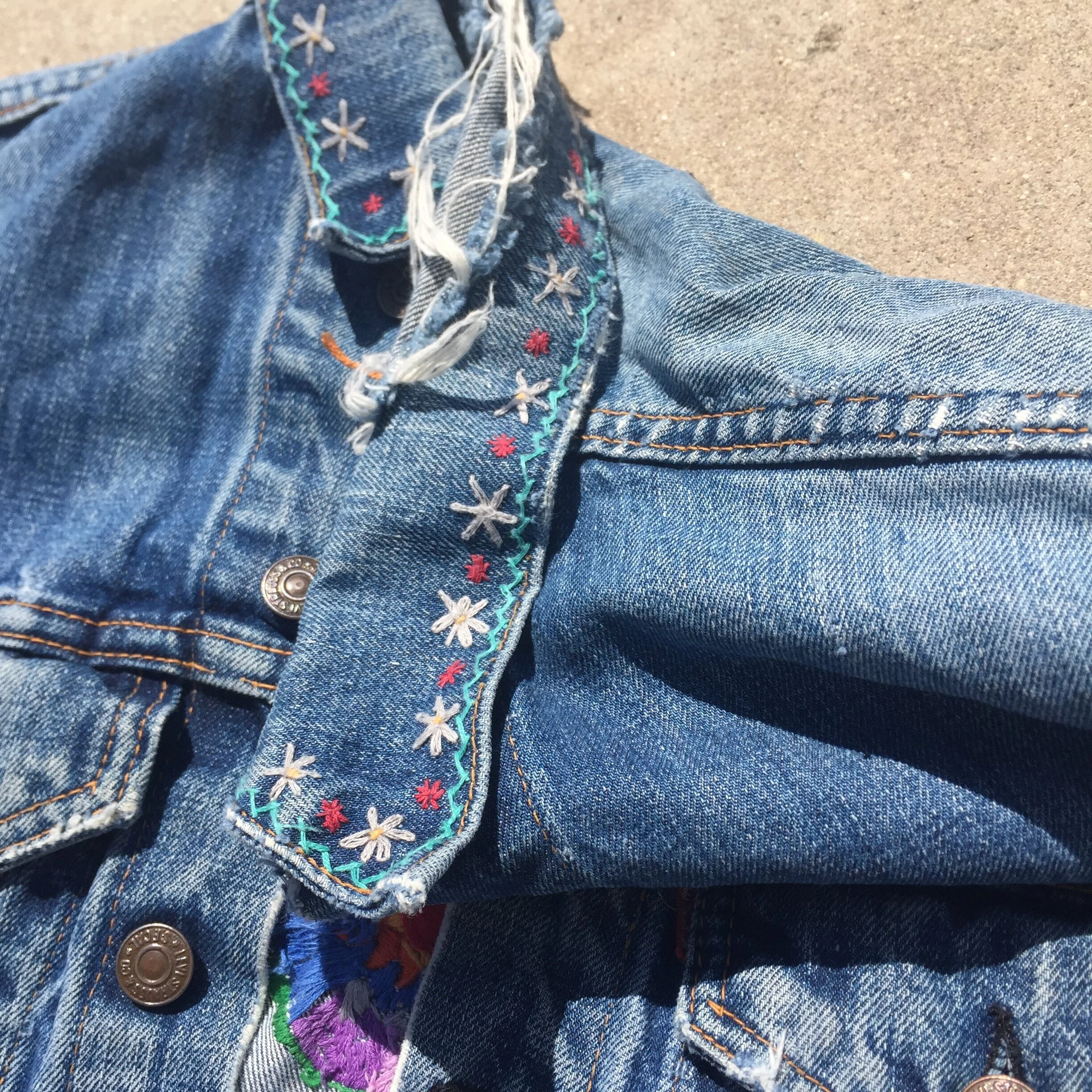 Levis_BigE_EmbroideredJacket_6.JPG