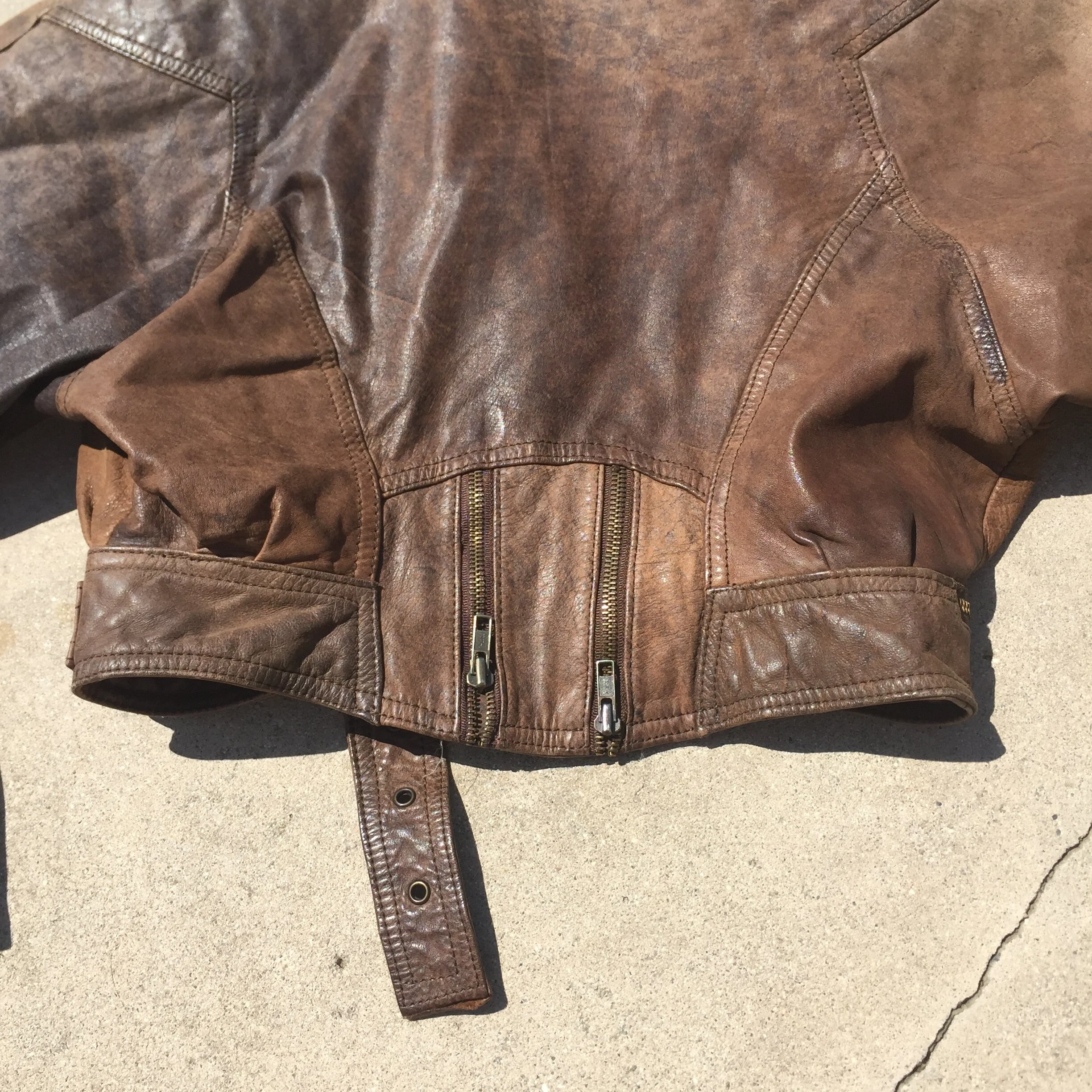 BrownCroppedLeatherJacket_13.JPG