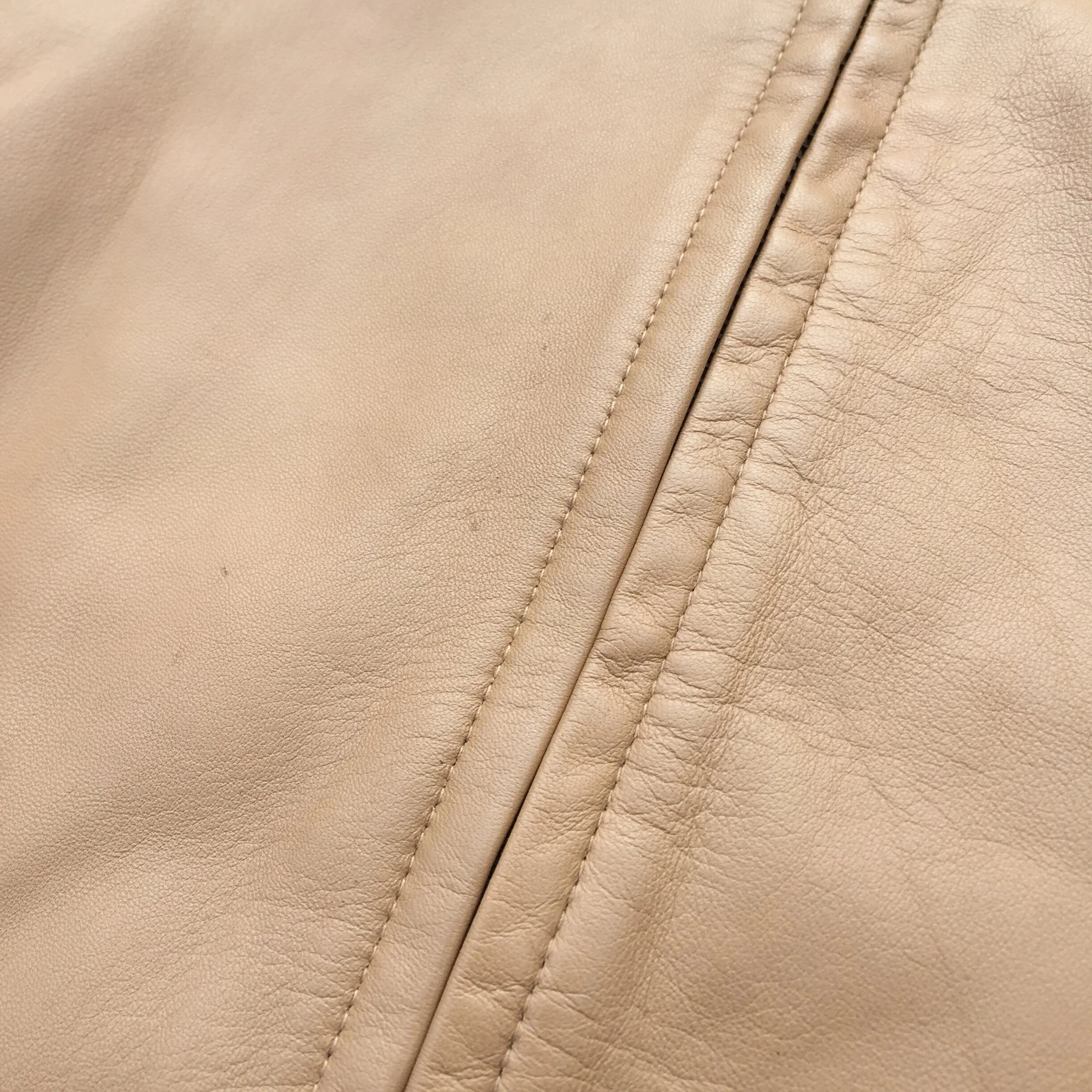 LightBeige_LeatherJacket_11.JPG