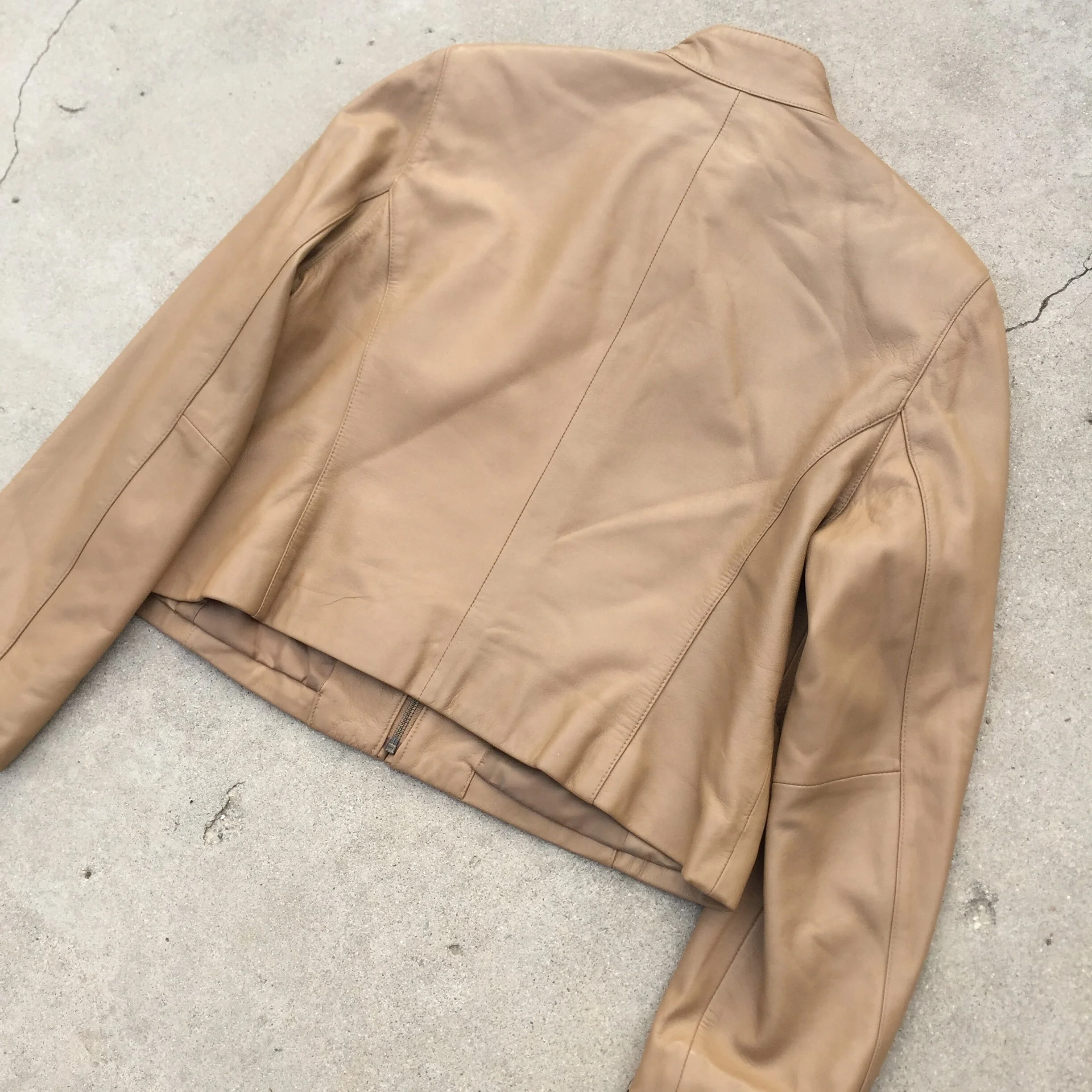 LightBeige_LeatherJacket_23.JPG