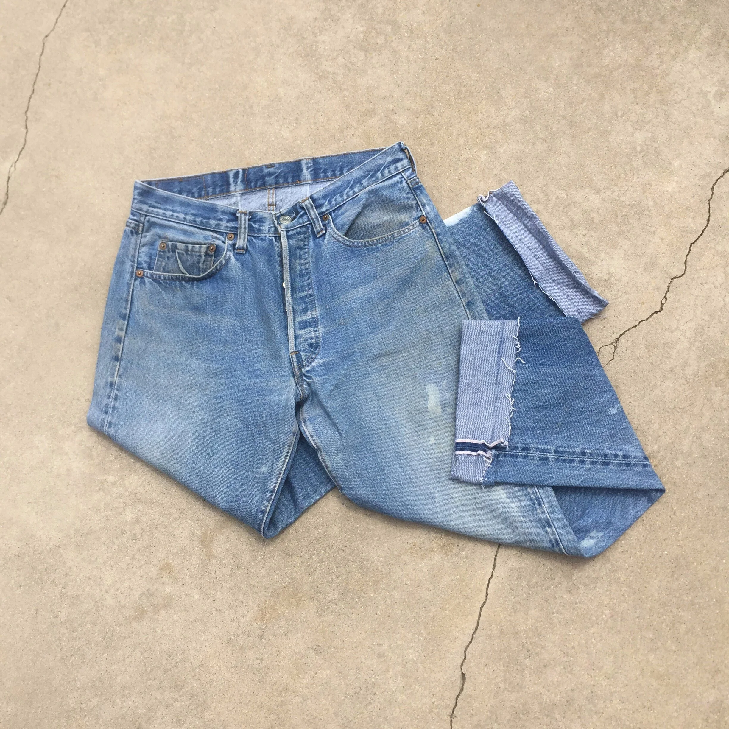 LevisSelvedge501s_bleachedandcuthem_1_1.JPG